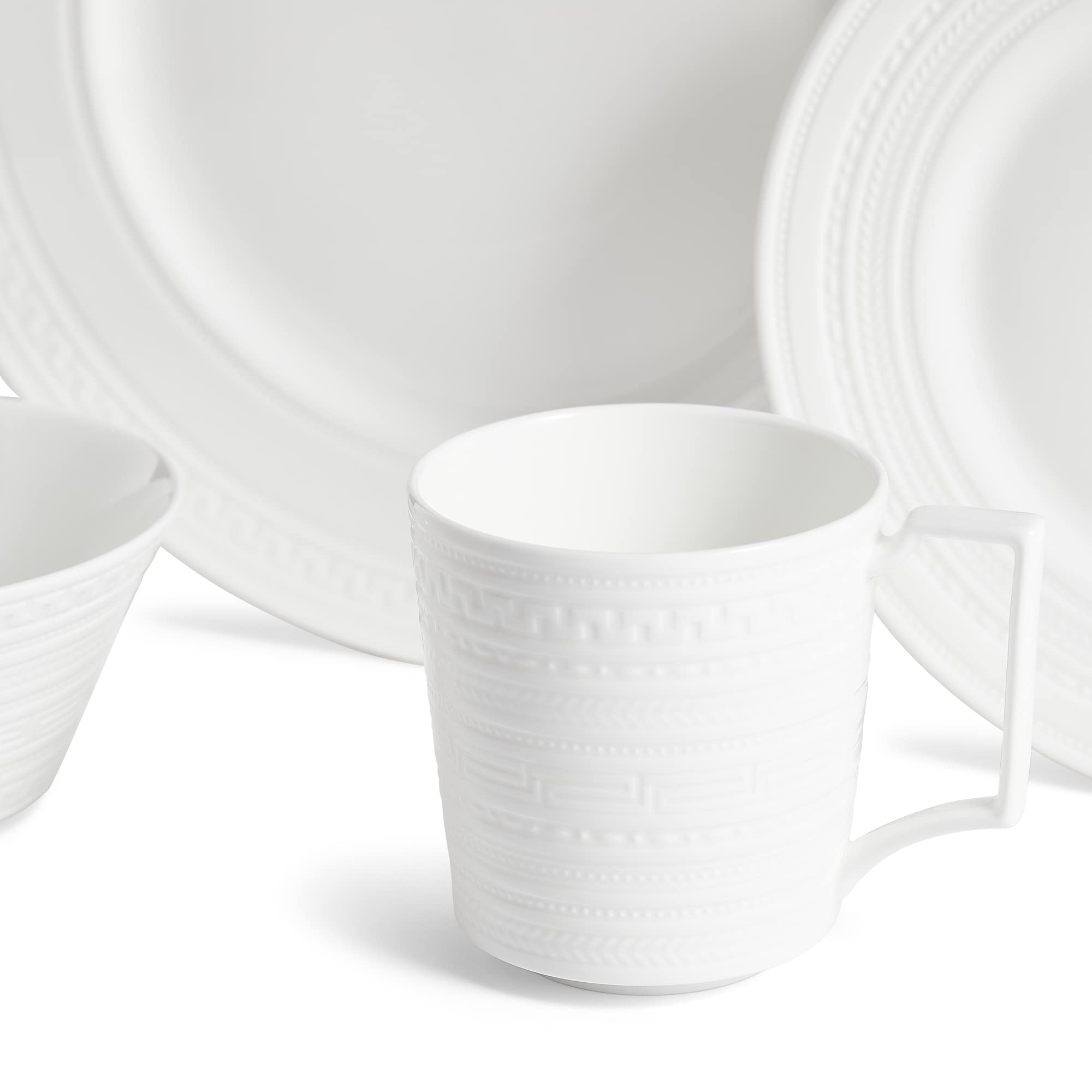 Wedgwood Intaglio 4-Piece Place Setting - Elegant Dinnerware Set for Formal Dining & Special Occasions