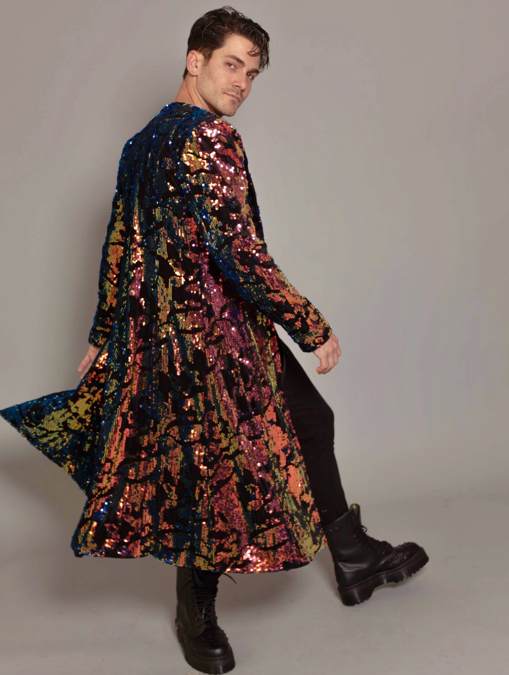 Men's Gold Embroidery Long Coat with Sequin Sparkling Details - Maxi Kimono Jacket for Formal Events, Parties & Special Occasions