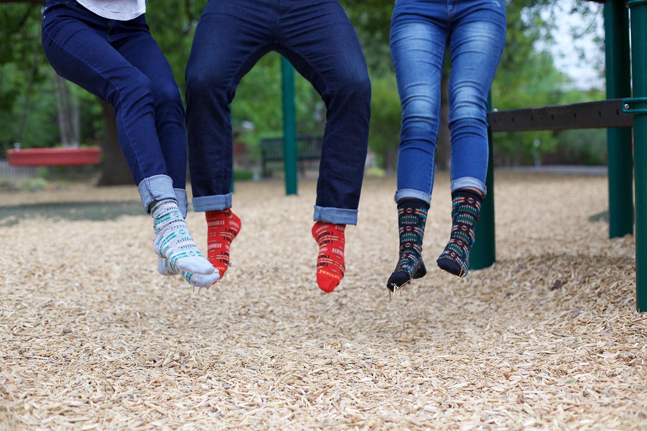 Pendleton Men's Crew Socks - Premium Wool Blend Socks for Hiking, Outdoor & Casual Wear - Warm & Durable Winter Socks