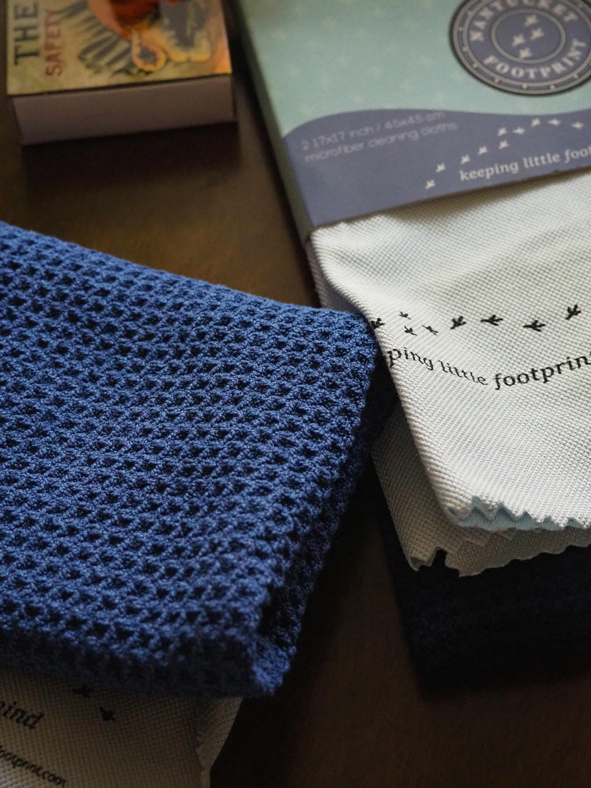 Premium Window Cleaner Kit - Streak-Free Microfiber Cloth for Windows, Glass, Mirrors & Car Windshield - Blue | Perfect for Home, Office & Auto Cleaning