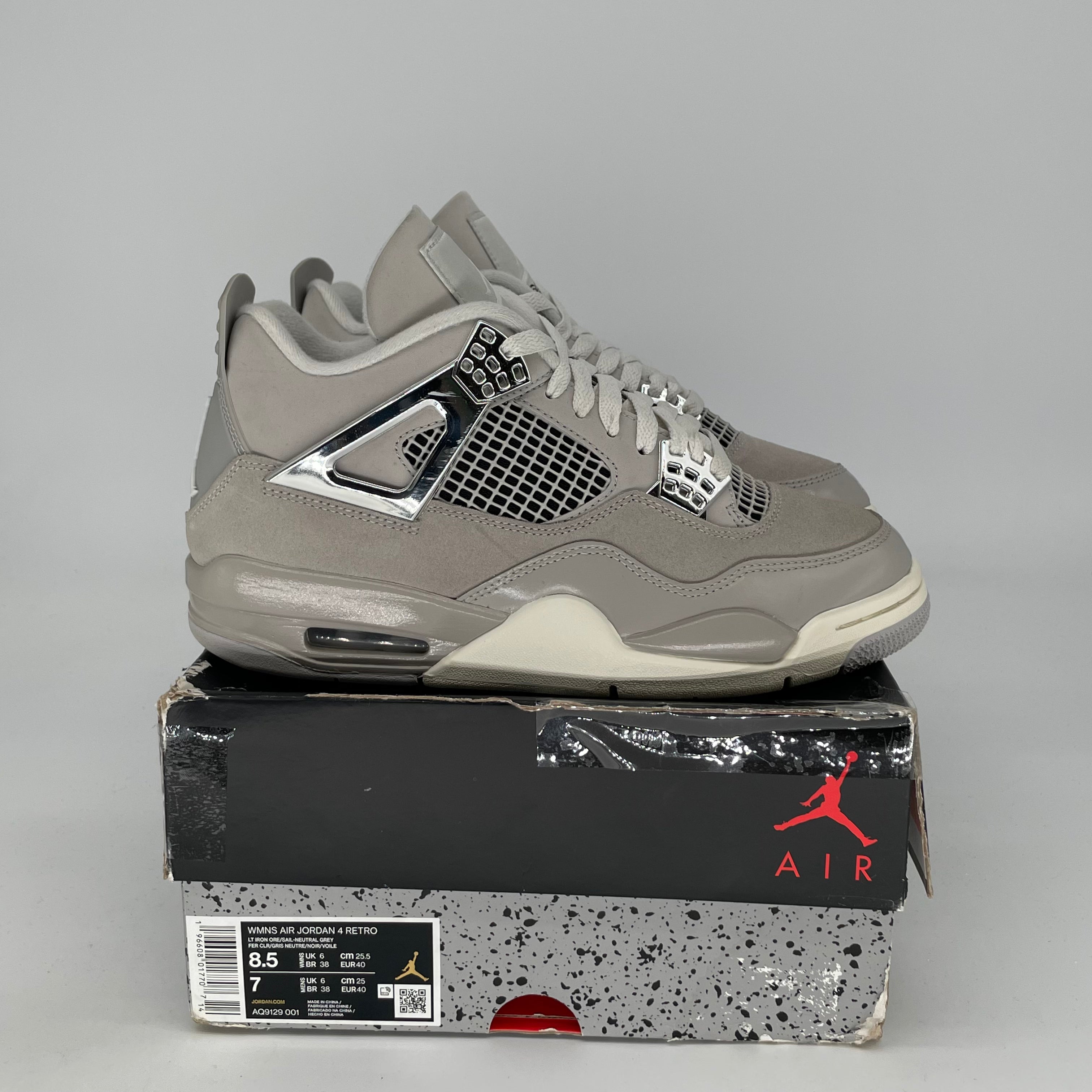 AIR JORDAN 4 FROZEN MOMENTS Women's Basketball Shoes Size 7/8.5W - AQ9129-001 | Retro Sneakers for Running, Gym & Streetwear Fashion