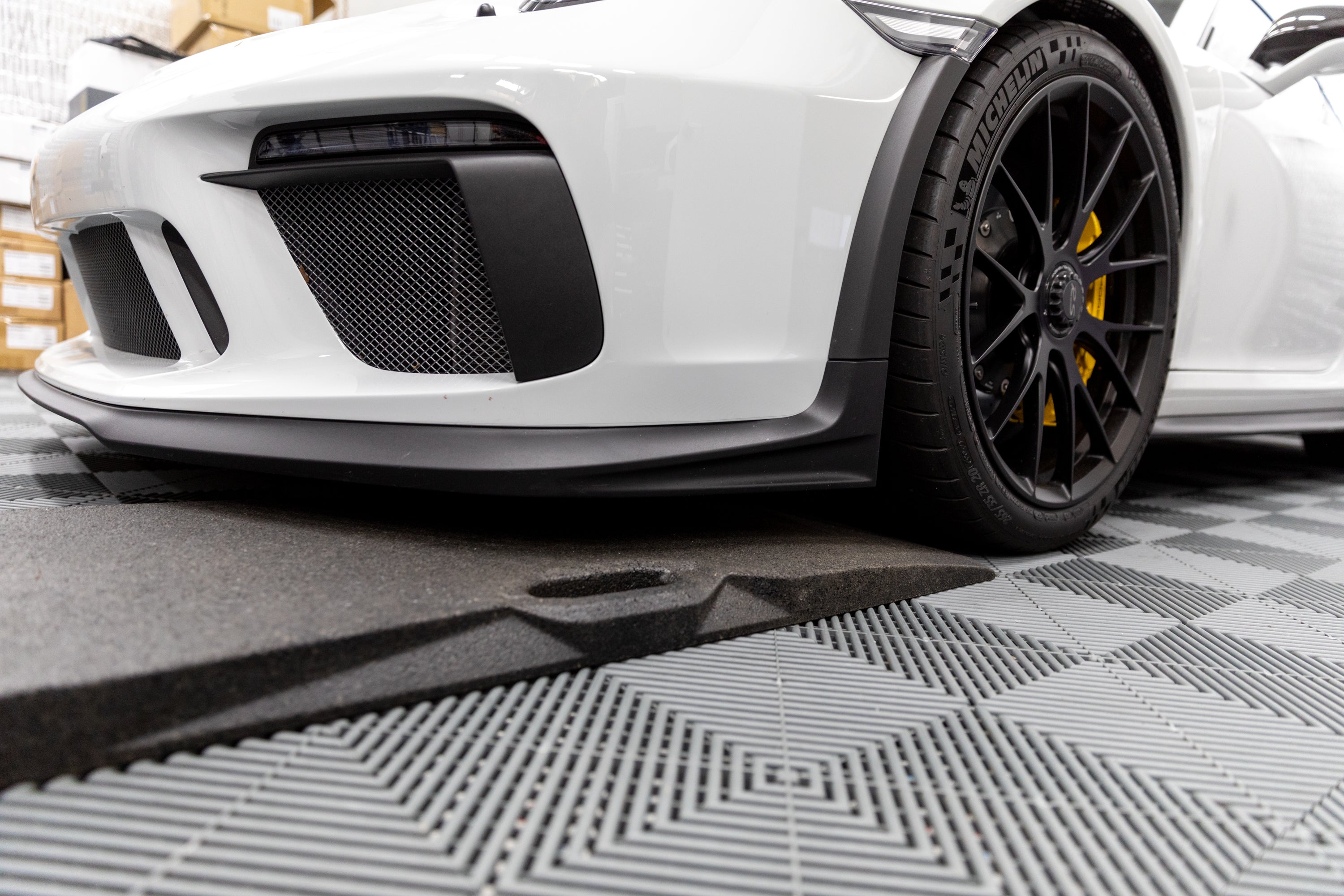 BÖCK Heavy Duty Rubber Lift Access Ramp for Wheelchairs, Scooters & Mobility Equipment - Durable Loading Ramp for Home, Garage & Vehicle Use