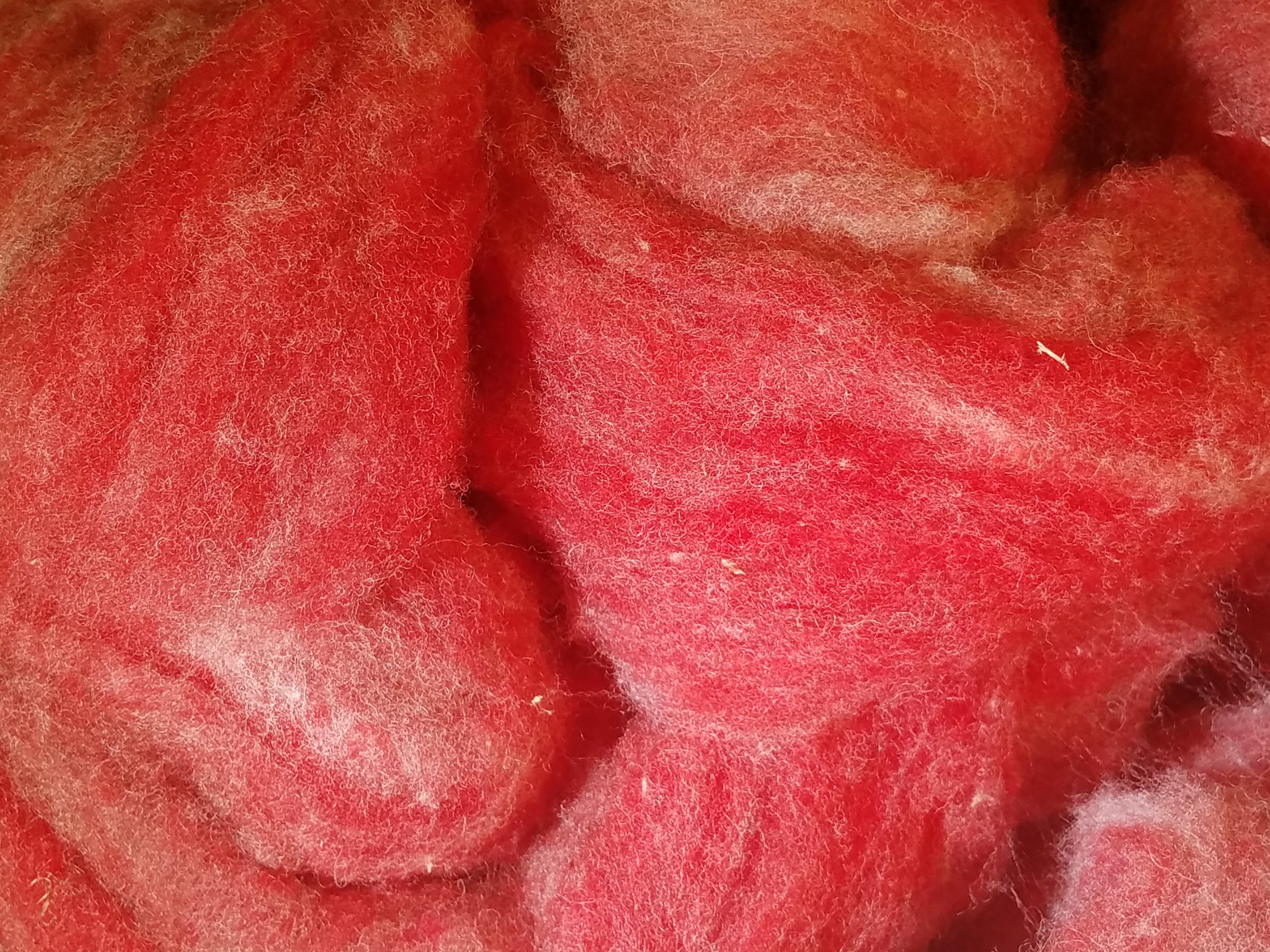 Soft Raspberry Sherbet Wool Roving for Needle Felting & DIY Crafts - Perfect for Handmade Yarn, Fiber Art & Home Decor Projects