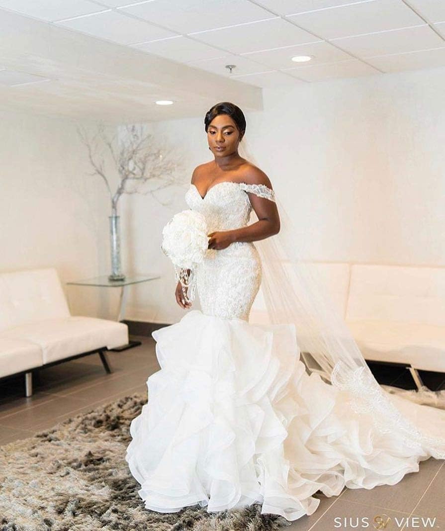 Elegant Off-The-Shoulder Mermaid Wedding Dress with Beaded Sweetheart Neckline - Perfect for Brides, Beach Weddings & Romantic Ceremonies