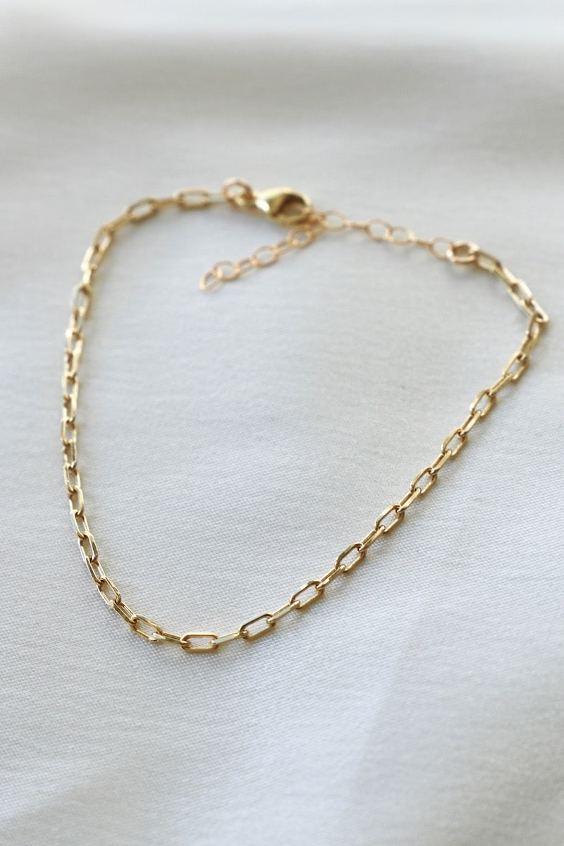 Miniature Paperclip Chain Bracelet - Trendy DIY Jewelry for Women & Teens - Perfect for Gifts, Parties & Everyday Wear