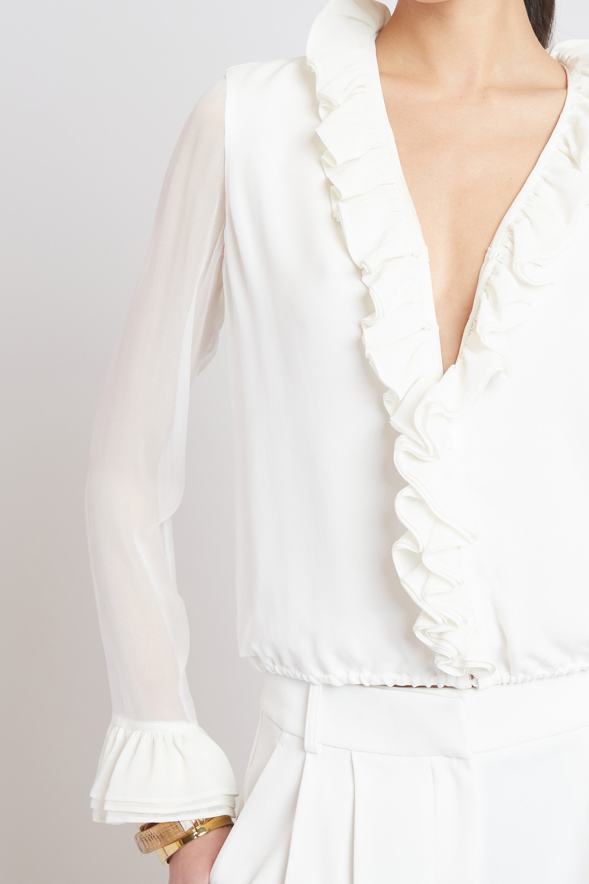 Elegant Ruffle Silk Blouse for Women - Soft & Luxurious Long Sleeve Shirt - Perfect for Office, Party & Date Night Outfits