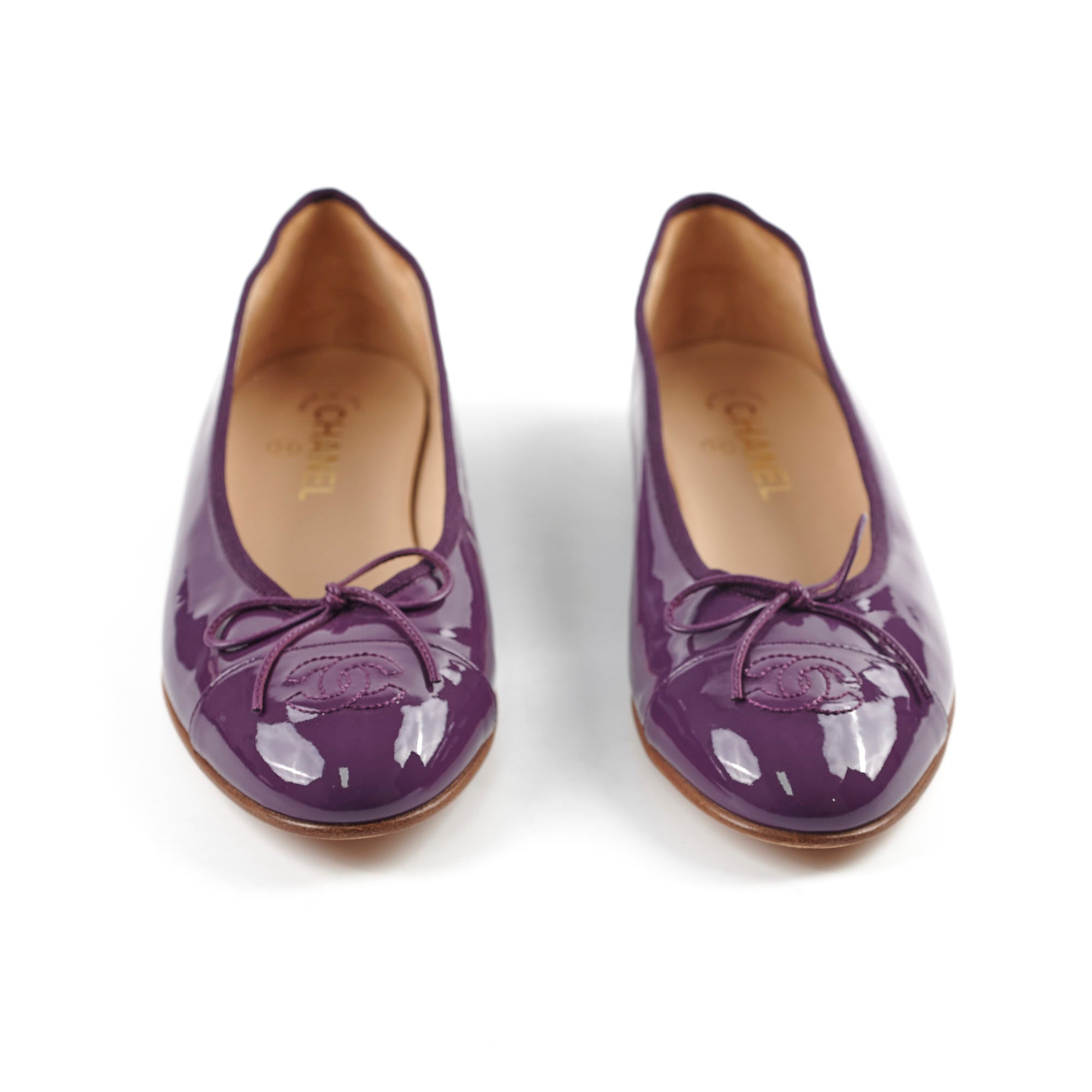 Chanel Purple Patent Leather Bow Ballet Flats Size 40C - Elegant Women's Dress Shoes for Parties, Weddings & Formal Occasions