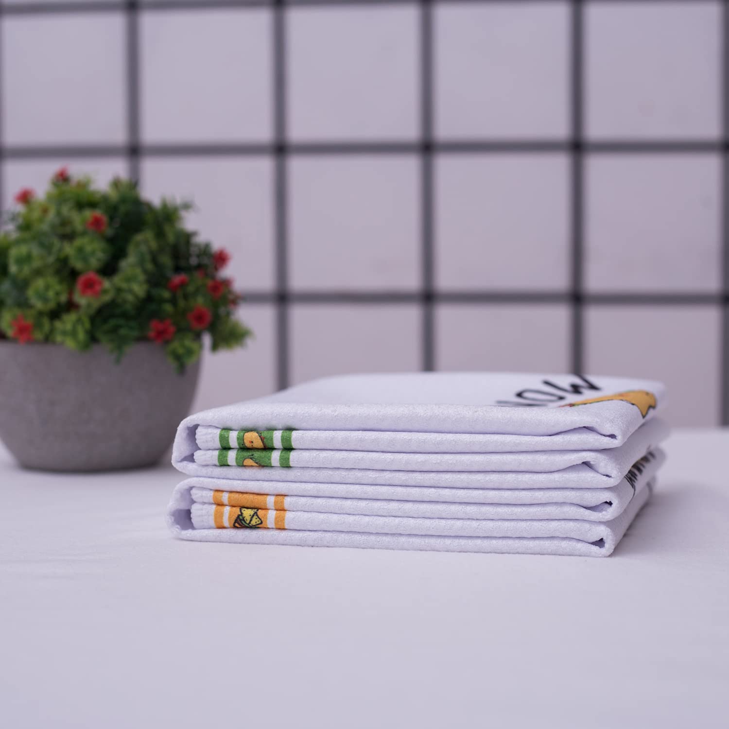 LXOMILL Funny Taco Decorative Dish Towels - Cinco De Mayo Kitchen Accessories & Housewarming Gifts - Perfect for Mexican Themed Parties, Kitchen Decor and Hostess Gifts