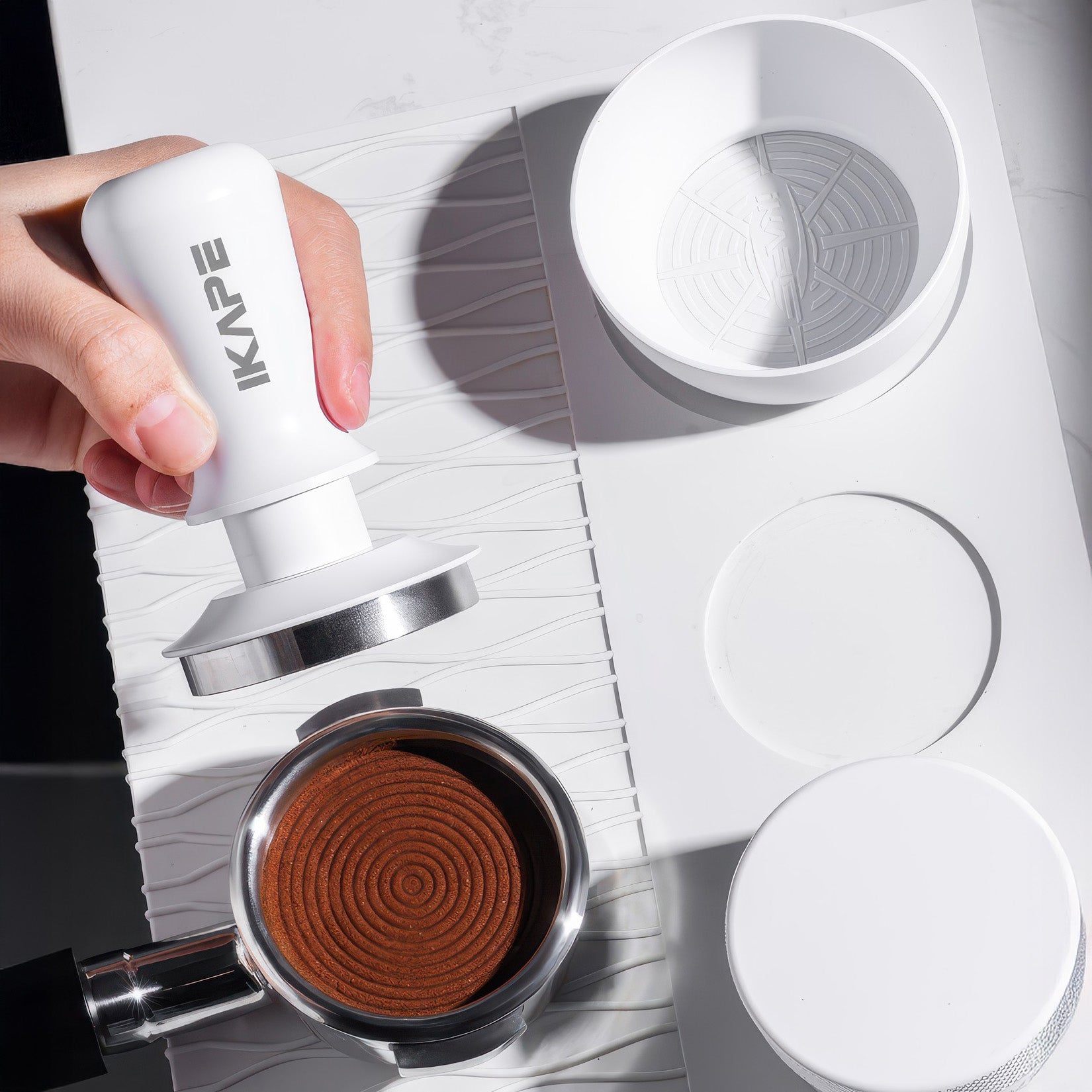 Premium Espresso Coffee Tamper & Distributor - 58mm Stainless Steel Barista Tool for Perfectly Tamped Coffee Grounds - Ideal for Home Baristas & Coffee Shops