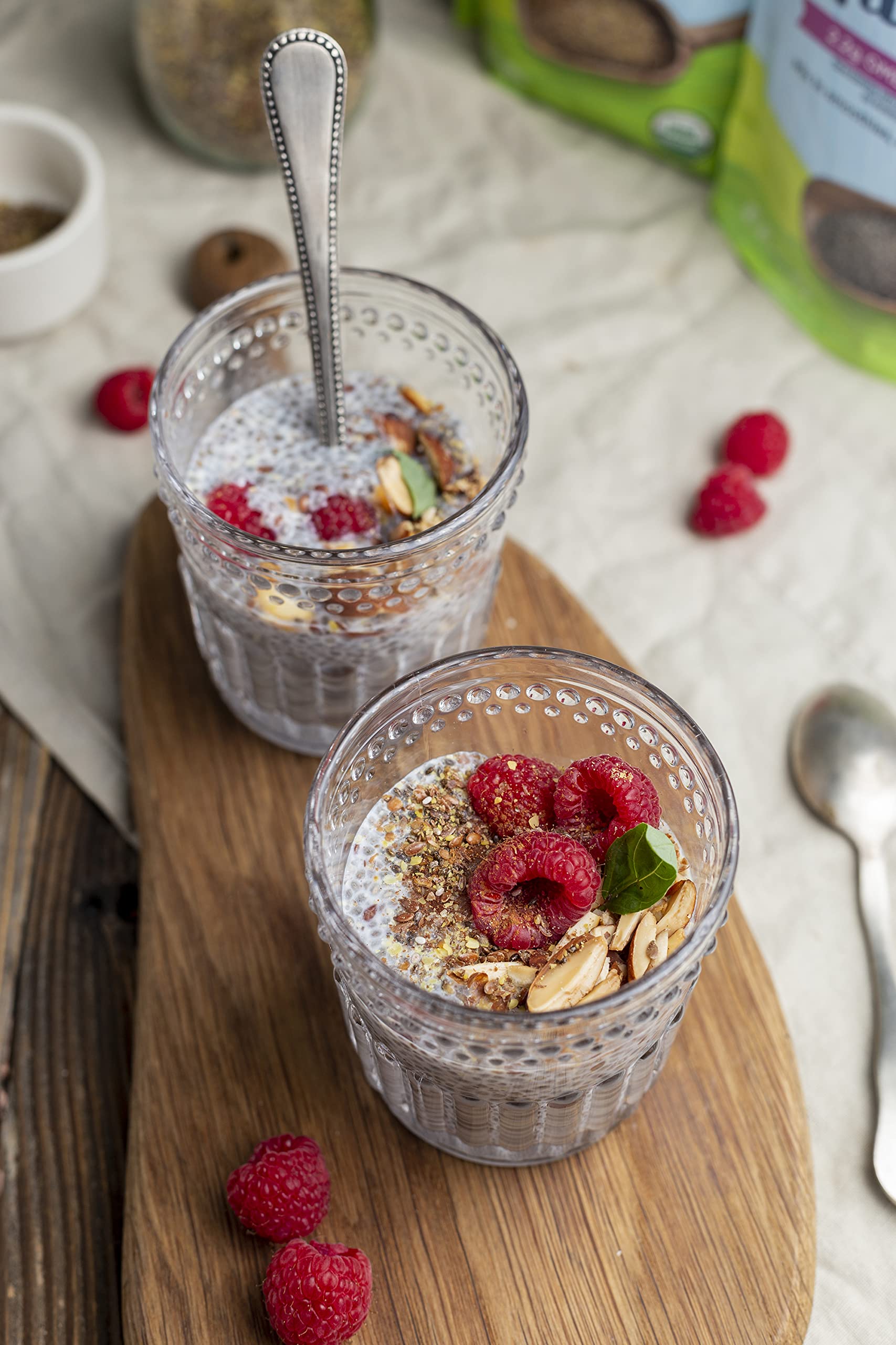 Organic Flax Chia Blend by Carrington Farms - Gluten Free, Non-GMO, USDA Certified (12oz) - Perfect for Smoothies, Yogurt & Baking