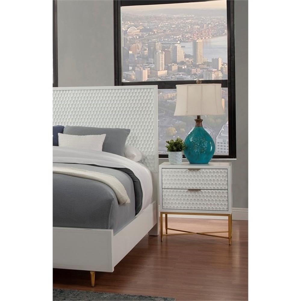 Home Square 4-Piece Bedroom Set with Nightstand & California King Headboard - Modern Vanity Dresser for Master Bedroom, Guest Room & Apartment Decor