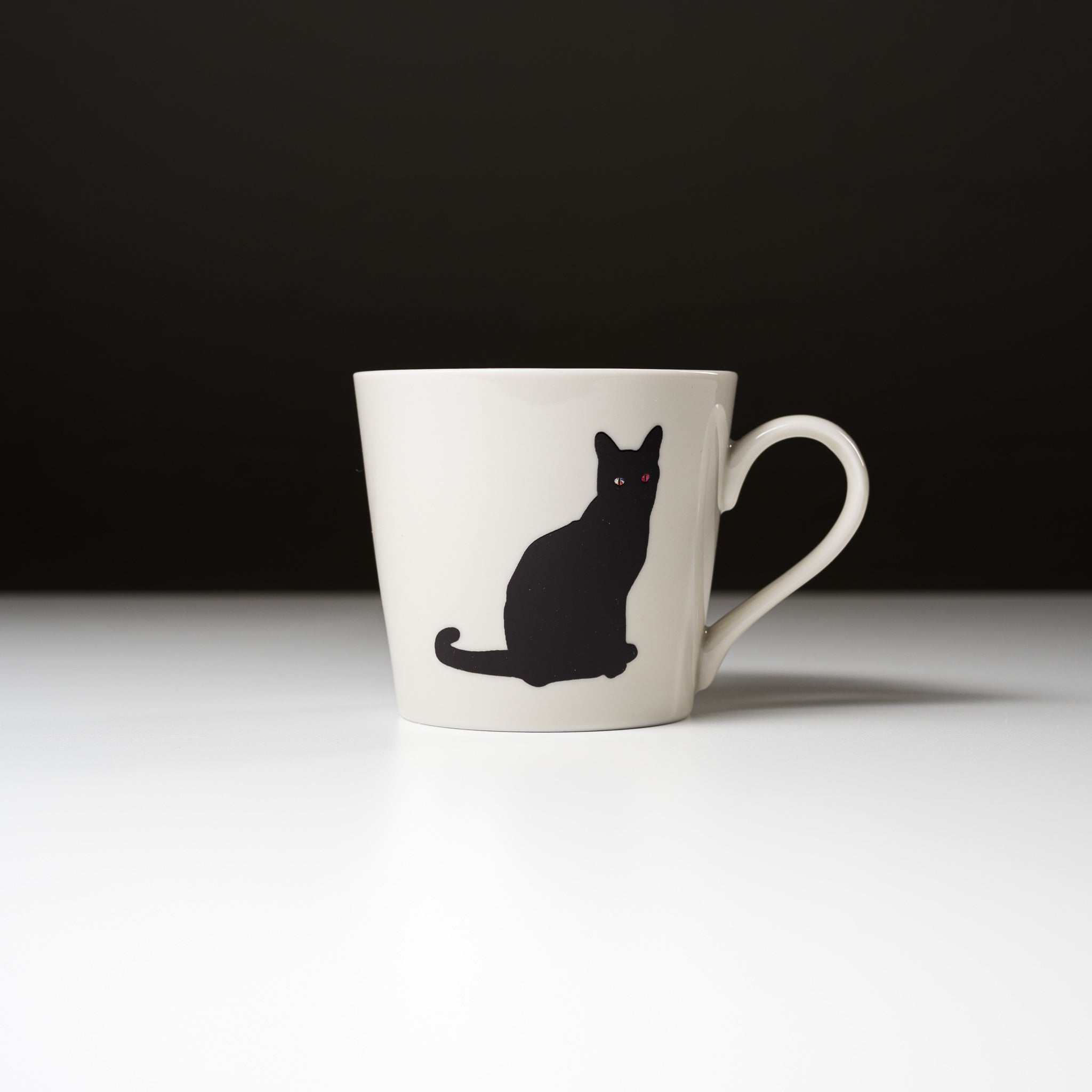 Japanese Mino Ware Floral Cat Magic Thermal Mug - Heat Sensitive Color Changing Ceramic Coffee Cup (3 Colors) - Perfect for Tea, Coffee & Gifts
