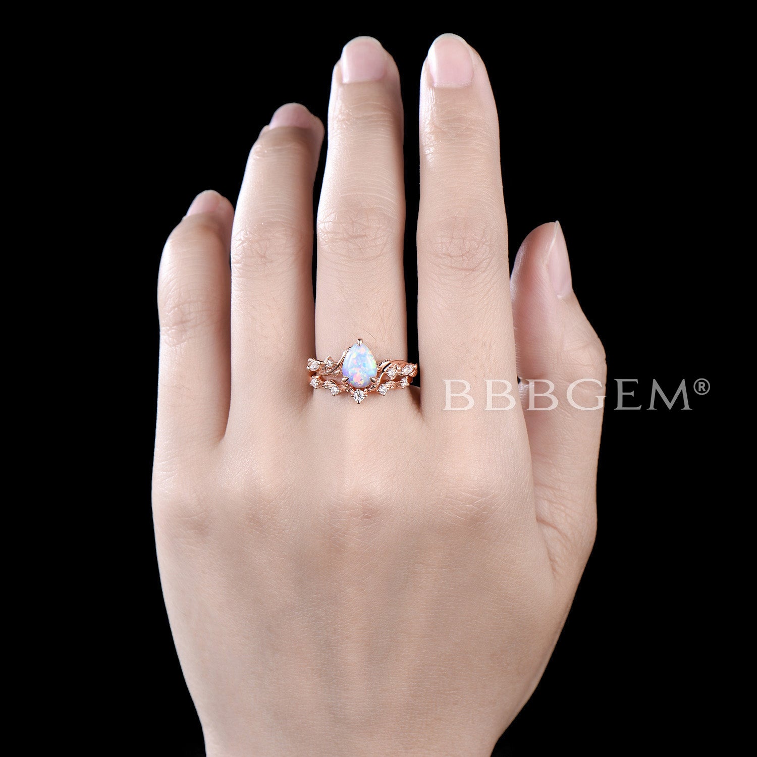 Nature Inspired Pear Shaped Opal Engagement Ring - Rose Gold Leaf Design Wedding Band for Women, Perfect for Proposals, Anniversaries & Romantic Occasions