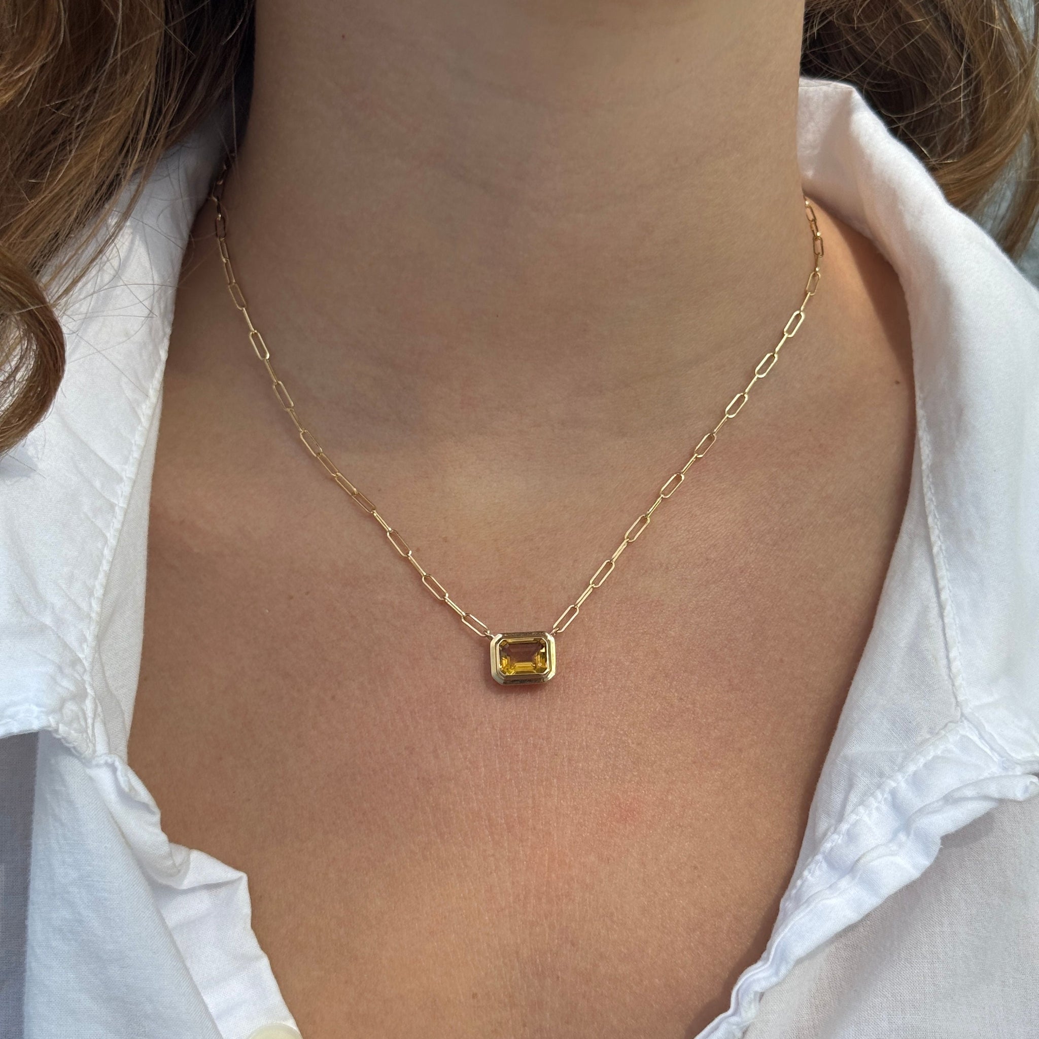 Goshwara Emerald Cut Citrine 18K Gold Pendant Necklace for Women - Elegant Jewelry Gift for Birthday, Anniversary & Special Occasions