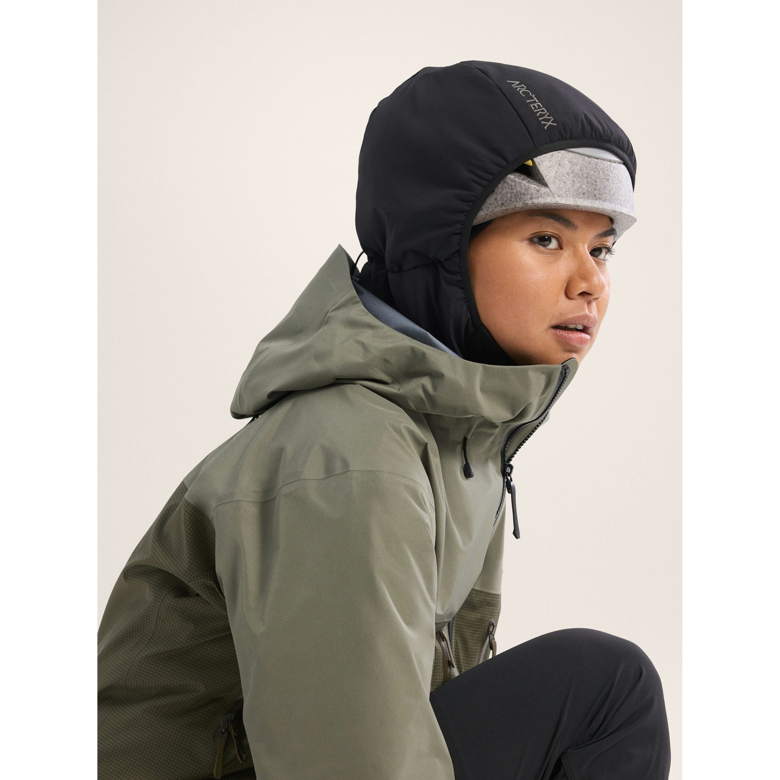 Arc'teryx Women's Proton Hoody - Lightweight Insulated Jacket for Hiking & Outdoor Activities | Water-Resistant & Breathable Winter Coat for Skiing, Camping & Cold Weather Adventures