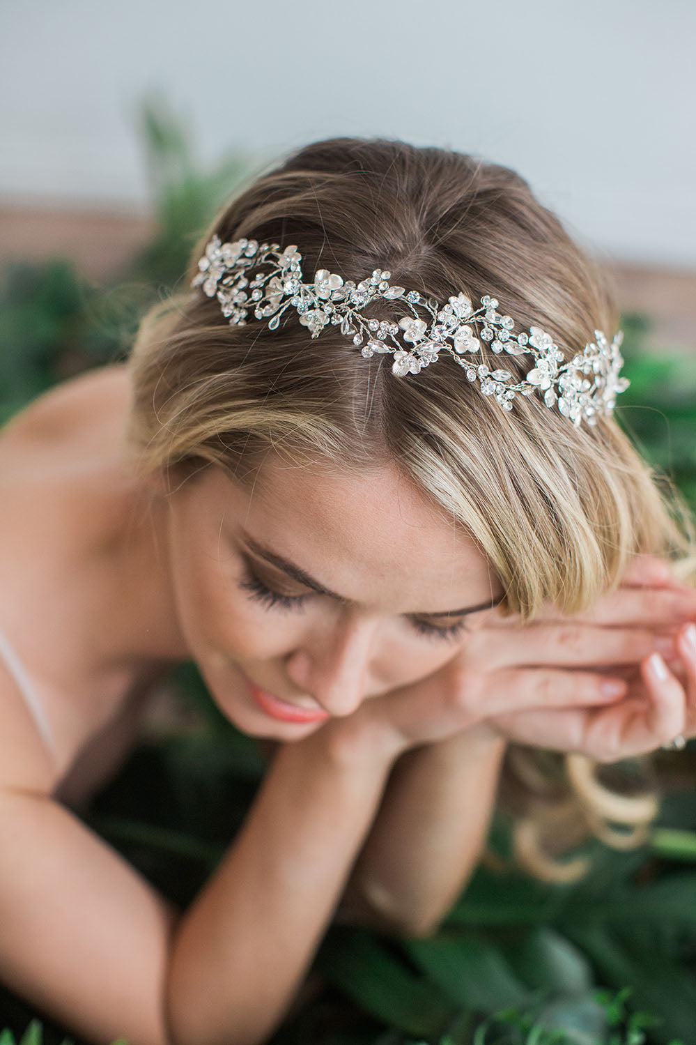 Elegant Mila Headband - Bridal Hair Accessories & Veils for Weddings, Prom & Special Occasions | Perfect for Brides, Bridesmaids & Formal Events