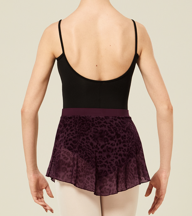 Stylish R2311 Animal Print Pull-On Skirt for Women - Comfortable Stretchy Waistband, Flowy A-Line Design - Perfect for Casual Outings, Parties & Date Nights