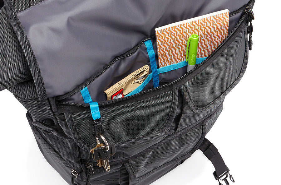 Thule Covert DSLR Rolltop Backpack - Waterproof Camera Bag for Travel & Photography - Perfect for Hiking, Commuting & Outdoor Adventures