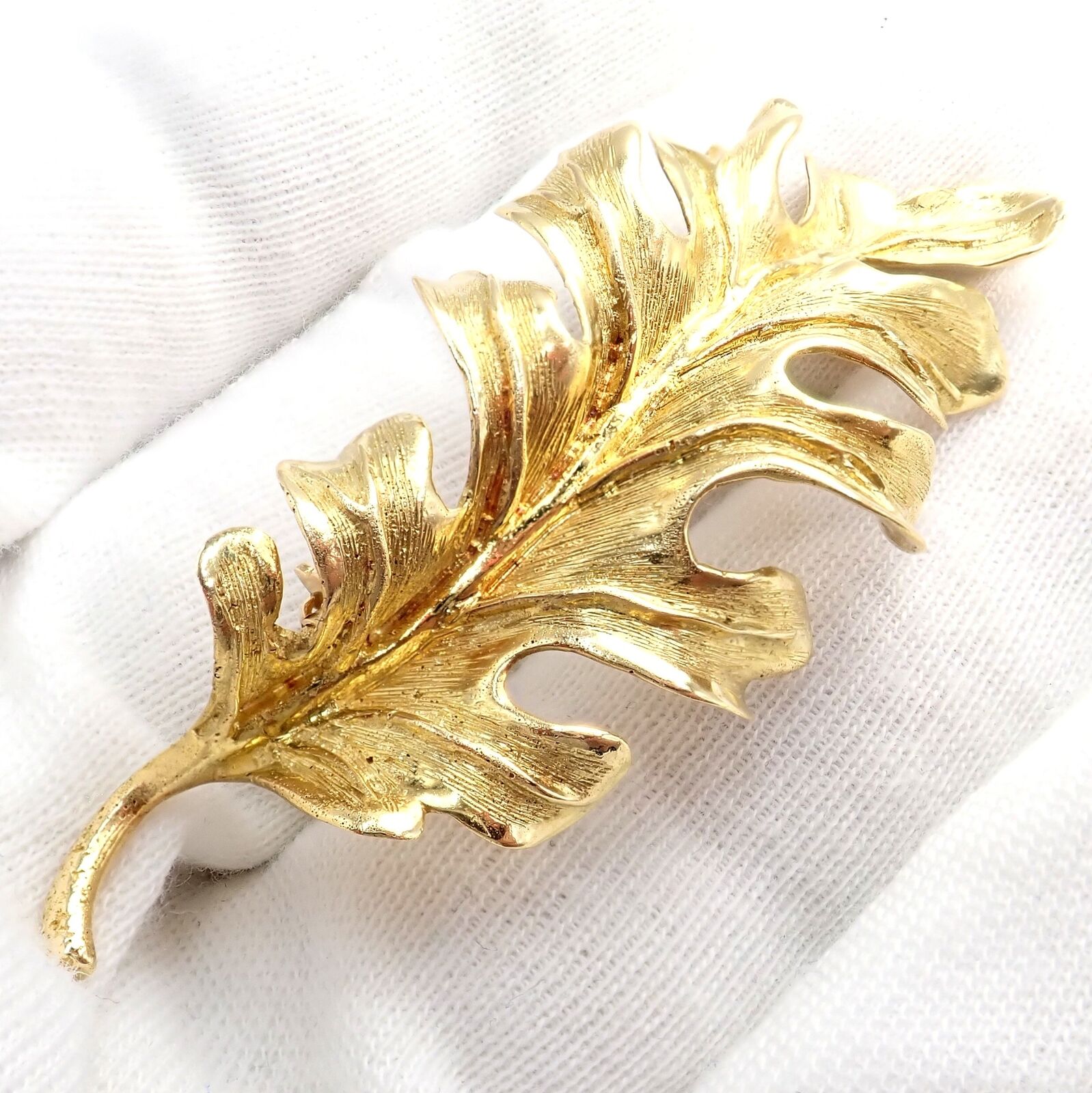 Vintage Tiffany & Co. 18k Yellow Gold Leaf Pin Brooch - Elegant Jewelry for Women, Perfect for Weddings, Parties & Special Occasions