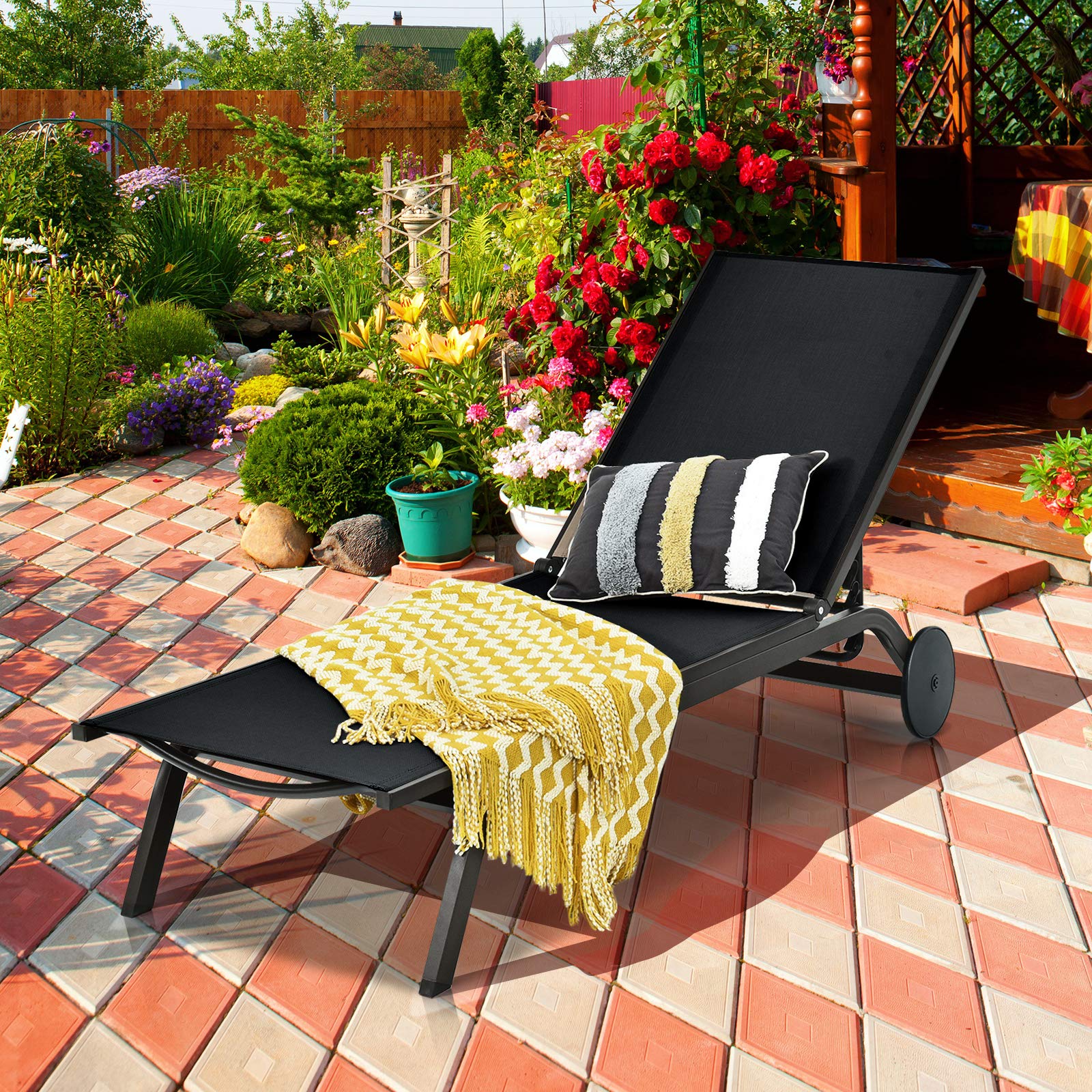 Giantex Outdoor Patio Chaise Lounge Chair - Adjustable 6-Position Recliner with Wheels, Aluminum Frame for Beach, Poolside & Sunbathing - Perfect for Backyard, Garden & Outdoor Relaxation (Black)