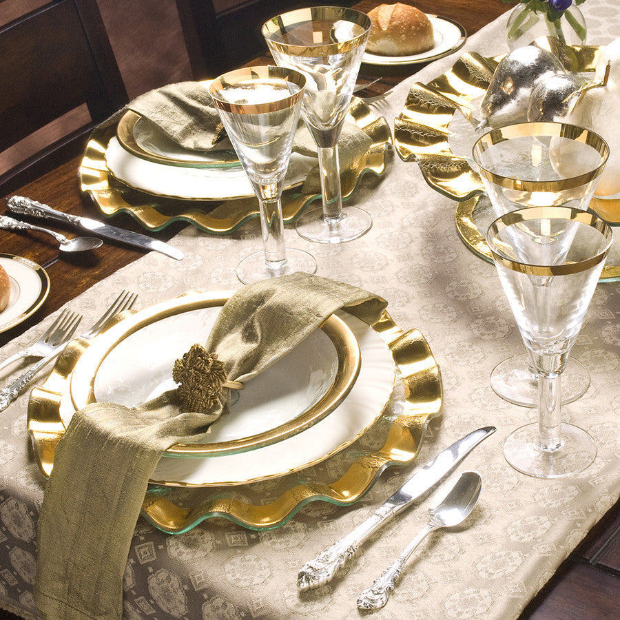 Elegant Ruffle Edge Buffet Plates - Set of 6 for Wedding, Party & Holiday Serving - Premium Porcelain Dinnerware for Entertaining & Special Occasions