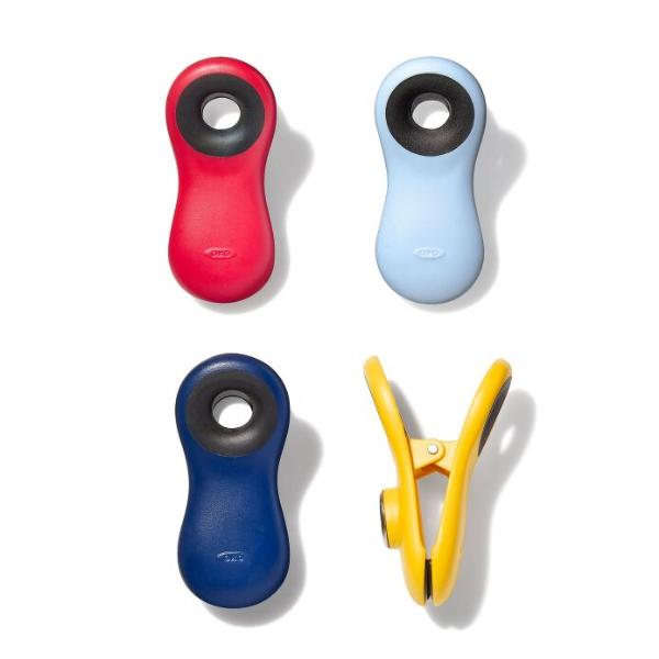 OXO Good Grips Magnetic Clips - Strong Hold Kitchen & Office Organizer for Fridge, Whiteboard, and Cabinet - Perfect for Notes, Photos, and Recipes
