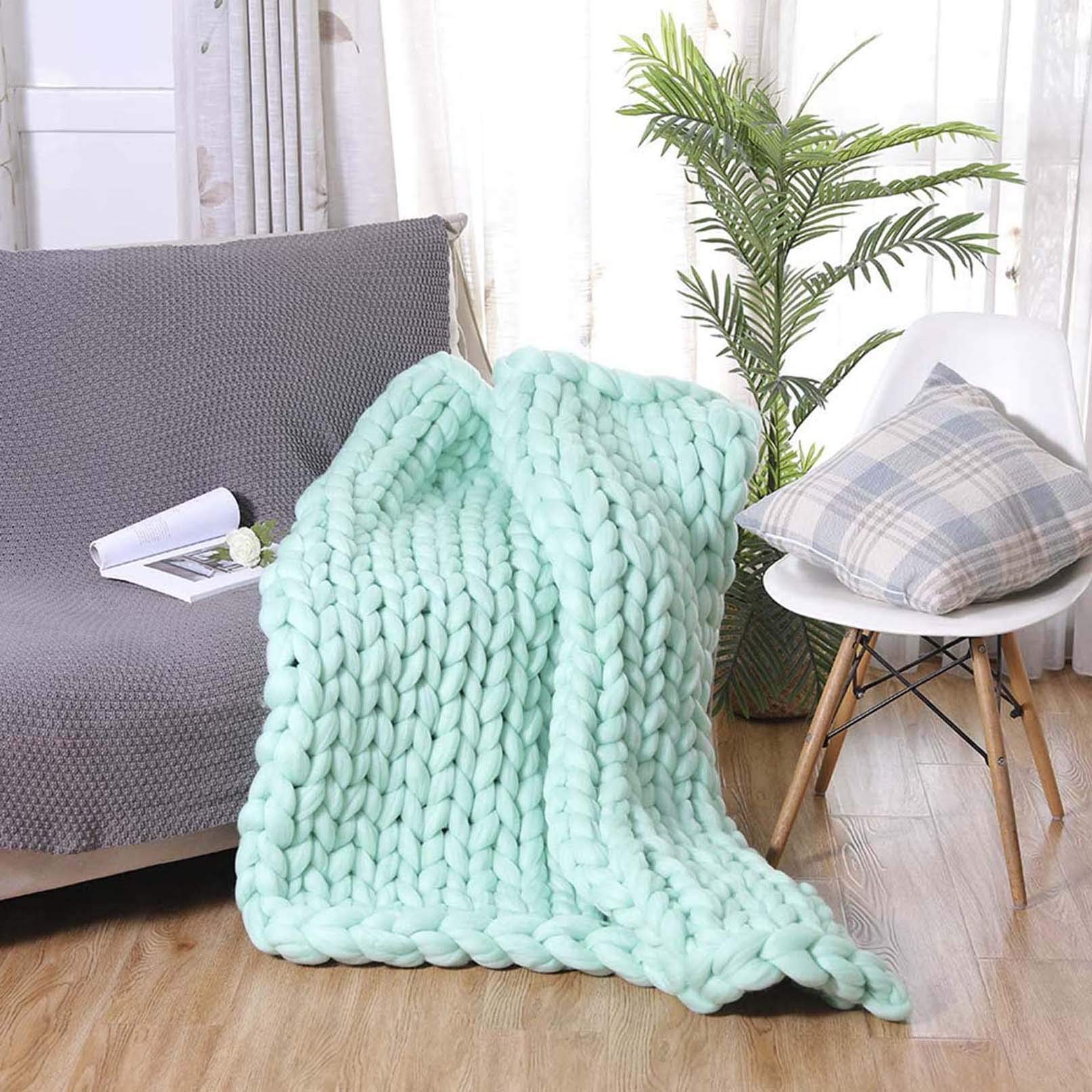 Chunky Knit Throw Blanket - Super Soft Cable Knit Blanket for Couch, Bed, Chair & Beach - Braided Textured Design for Cozy Home Decor & Outdoor Picnics