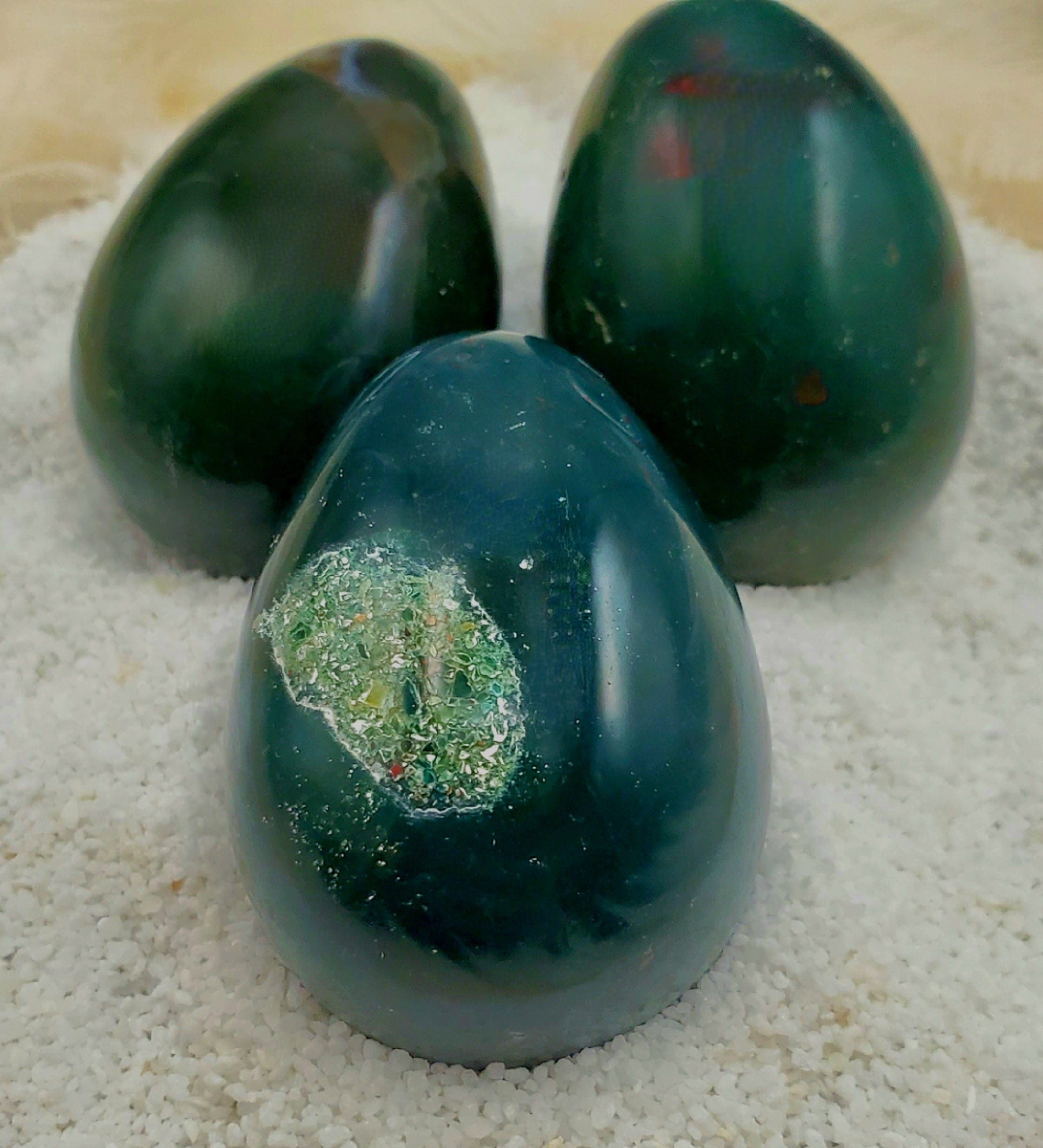 Natural Bloodstone Egg - Healing Crystal for Meditation, Energy Balancing & Home Decor - Perfect for Reiki, Feng Shui & Spiritual Practices