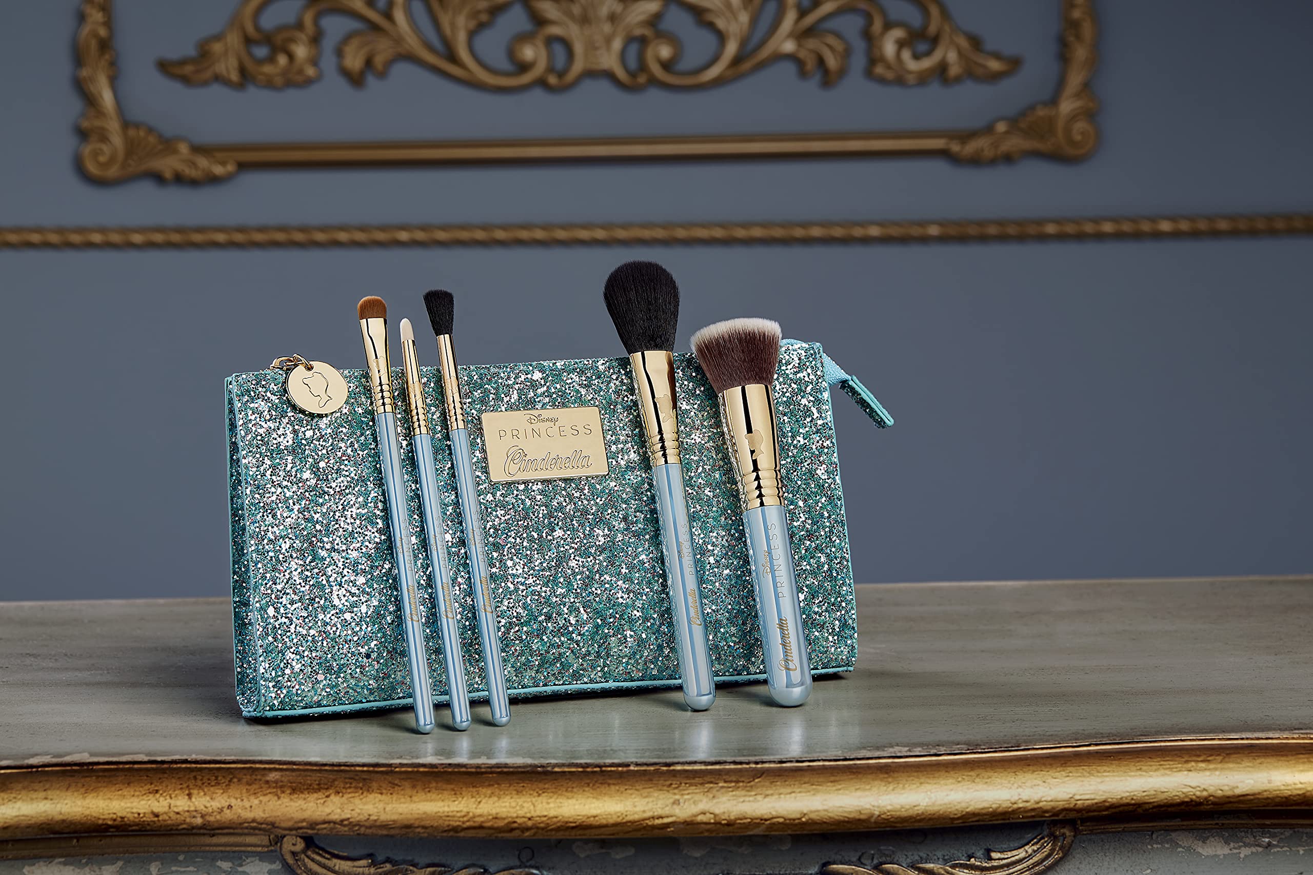 Sigma Beauty Disney Cinderella Professional Makeup Brush Set - Hypoallergenic Vegan Face & Eyeshadow Brushes (3 Face, 2 Eye Brushes) - Perfect for Bridal, Party & Everyday Makeup Looks