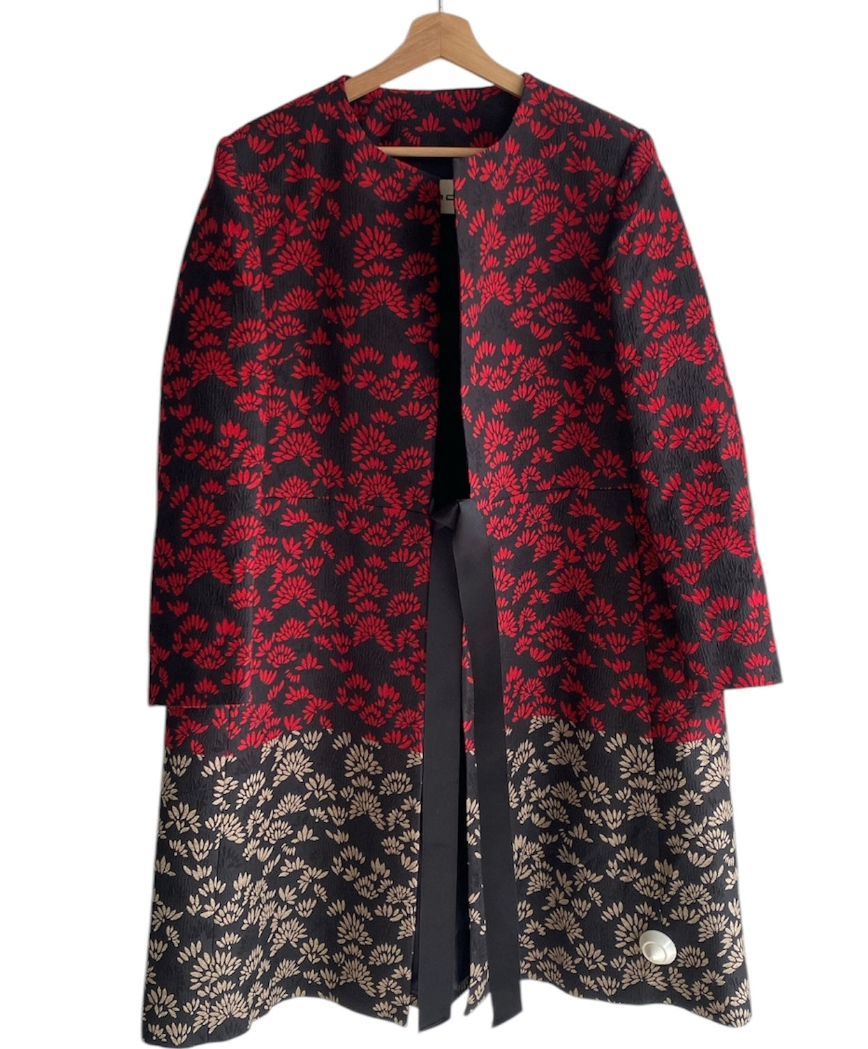 Etro Women's Red Floral Embossed Trench Coat - Elegant Long Jacket for Fall & Winter Fashion, Office Wear and Special Occasions