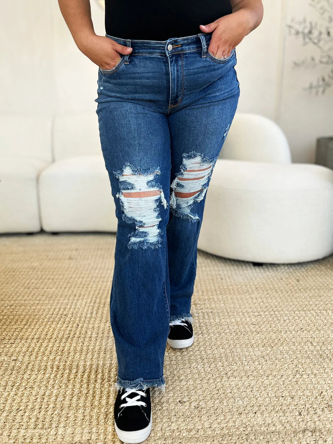 Judy Blue Women's Mid Rise Distressed Raw Hem Jeans - Comfortable Stretch Denim for Casual Wear & Everyday Outfits