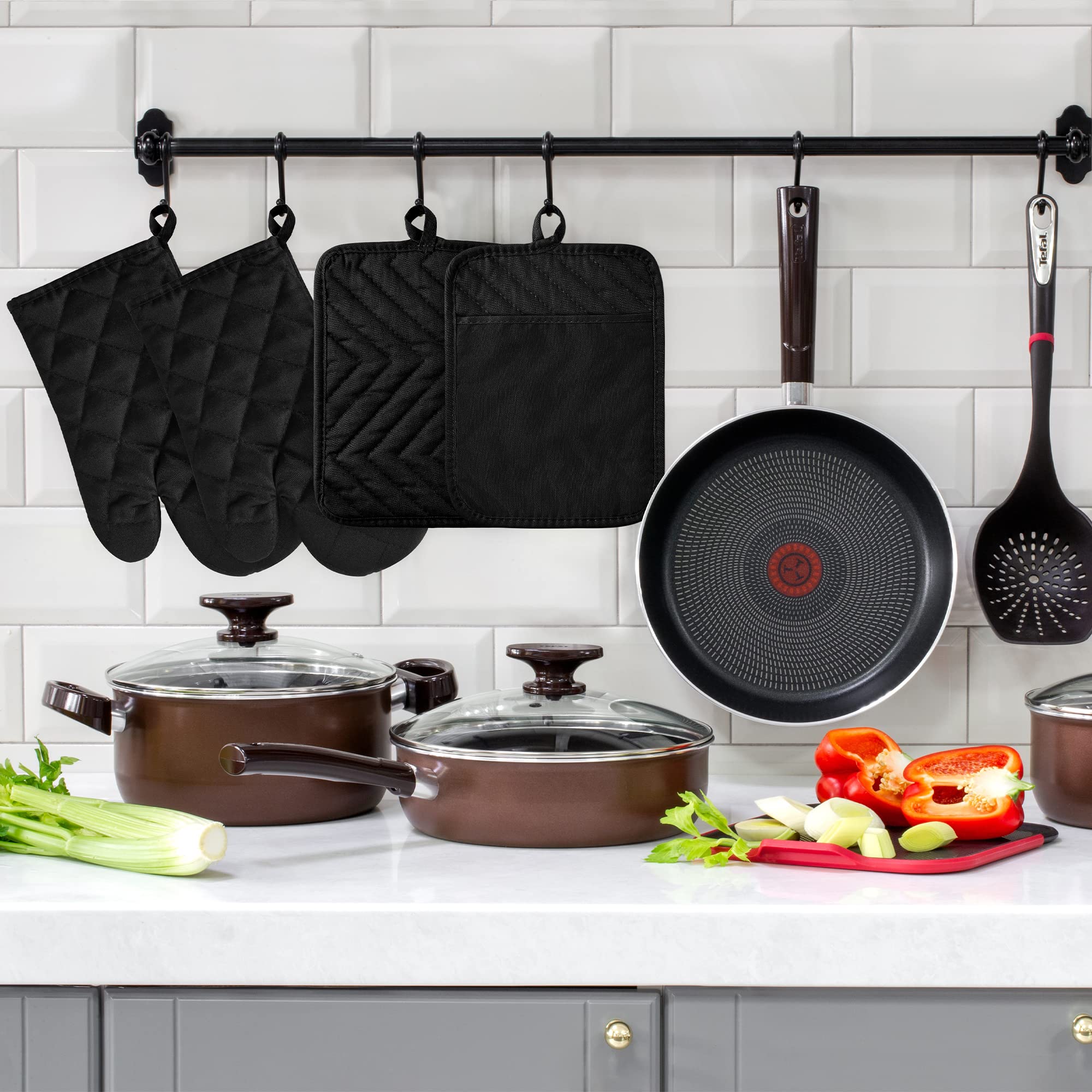R HORSE 4-Piece Heat Resistant Oven Mitts Set with Cotton Lining - Black Kitchen Pot Holders, Cooking Gloves with Pockets & Hanging Loops - Perfect for Baking, Grilling, Roasting & Everyday Kitchen Use
