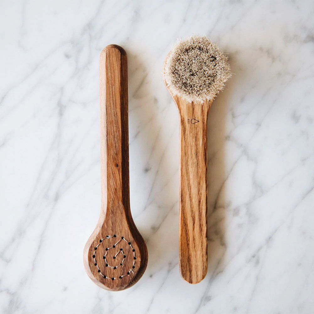 Premium Round Face Brush for Flawless Makeup Application - Soft Bristles for Blending & Contouring - Perfect for Foundation, Powder & Cream Makeup - Ideal for Daily Beauty Routine & Professional Makeup Artists