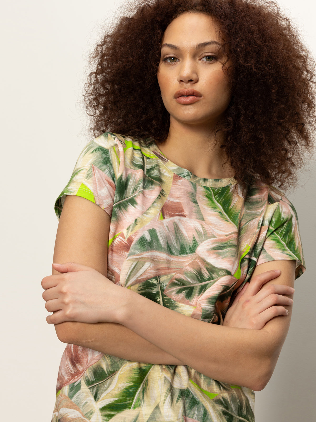 Premium Soft Cotton Palm Tree Graphic T-Shirt for Men & Women - Casual Comfort Tee for Beach, Vacation, and Summer Outfits