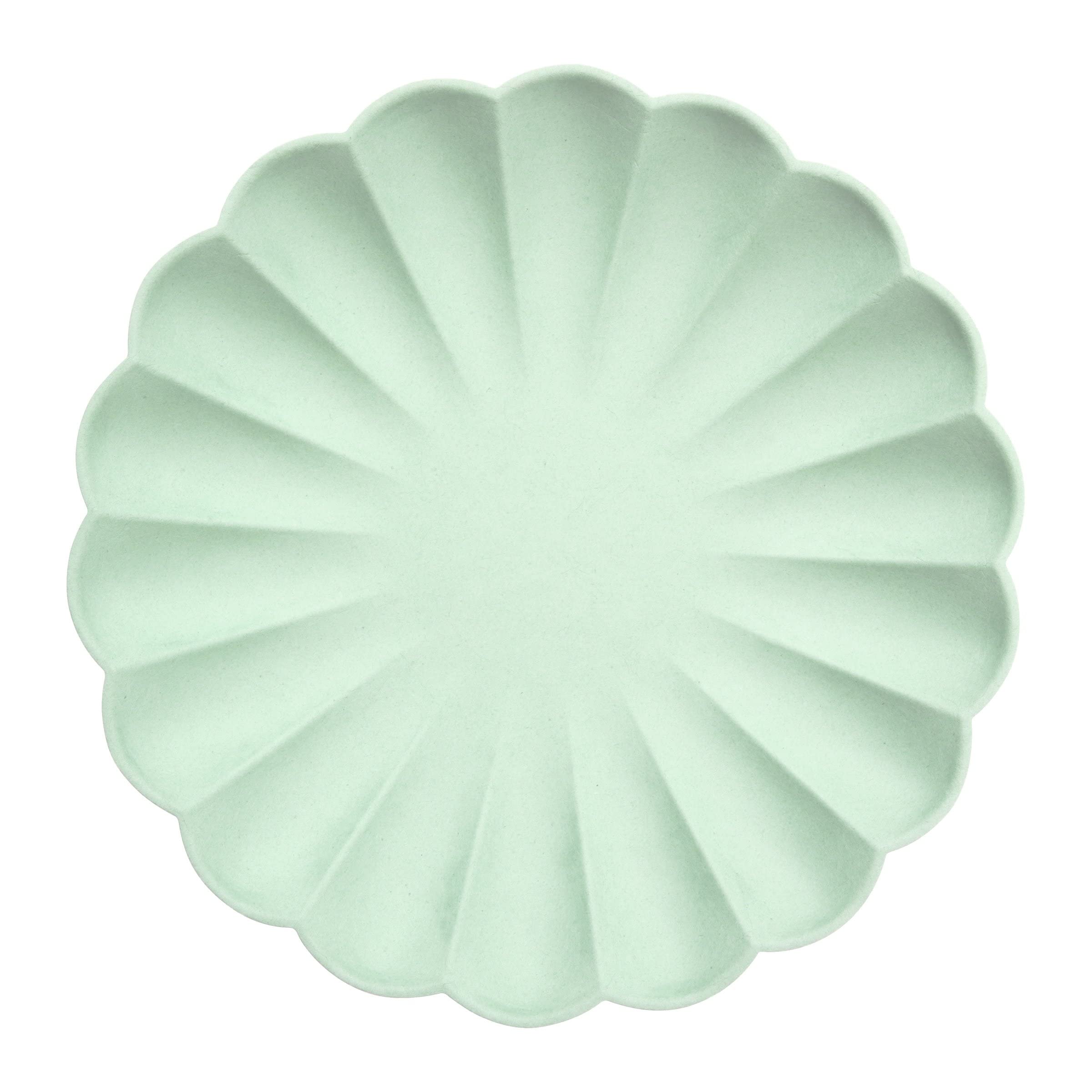 Eco-Friendly Compostable Party Plates - Pack of 8 Biodegradable Disposable Plates for Birthday, Wedding & Special Occasions | Sustainable Single-Use Tableware for Picnics, BBQs & Celebrations