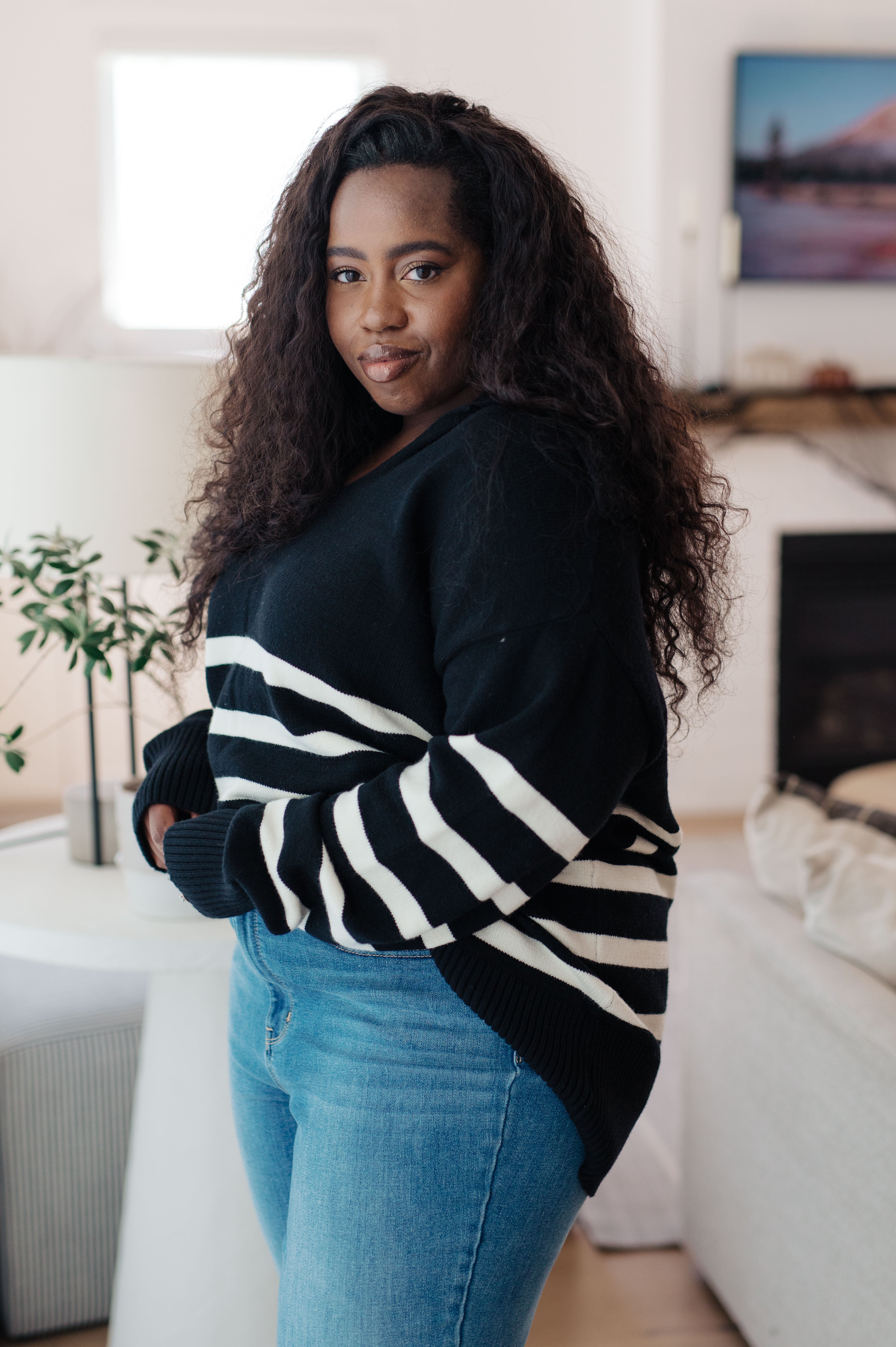Stylish Striped Sweater for Women & Men | Cozy & Trendy Pullover | Perfect for Fall & Winter Outfits | Casual, Office & Date Night Wear