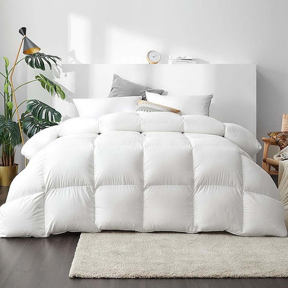 Premium 700GSM Duck Down Feather Quilt - Ultra Warm Winter Blanket for Queen Size Bed | Luxury Duvet Insert & Doona Cover | Perfect for Cold Nights, Guest Rooms & Cozy Bedroom Decor
