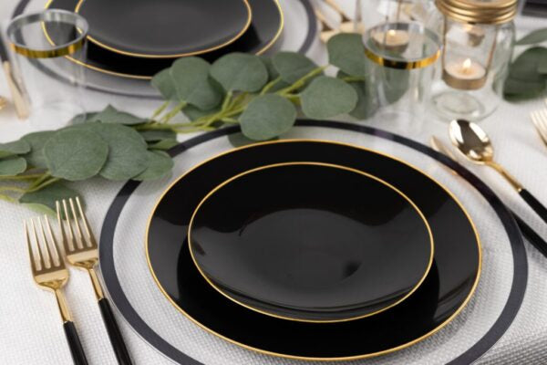192-Piece Black and Gold Round Plastic Dinnerware Set - Elegant Disposable Plates, Forks, Knives & Spoons for 96 Guests - Perfect for Weddings, Parties, Catering & Outdoor Events - BPA-Free & Eco-Friendly