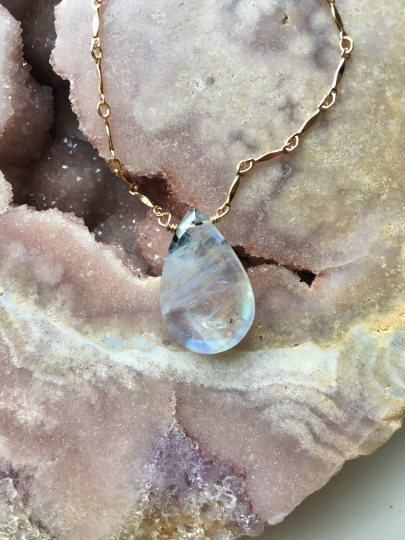 Moonstone Statement Necklace - 14k Gold Filled Elegant Jewelry for Women | Perfect for Weddings, Parties & Special Occasions