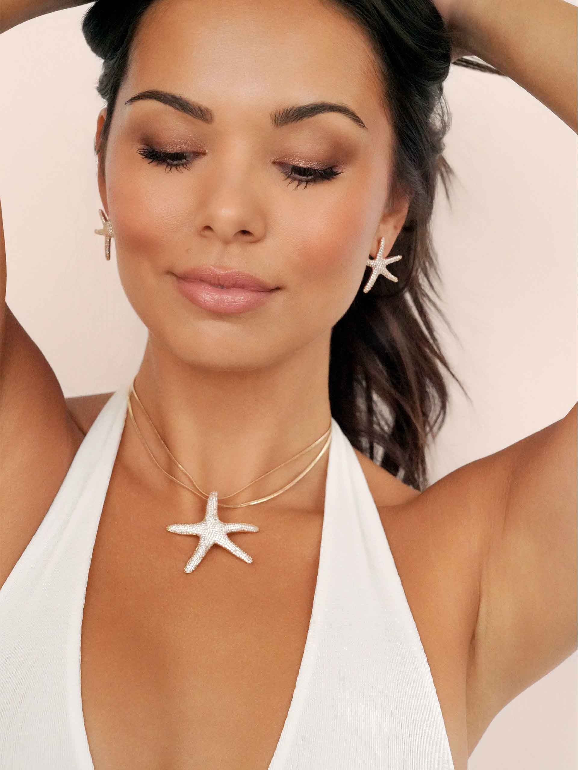 Pavè Starfish Necklace for Women - 14K Gold Plated Dainty Starfish Pendant - Elegant Beach Jewelry Gift for Her - Perfect for Summer Vacations & Beach Weddings