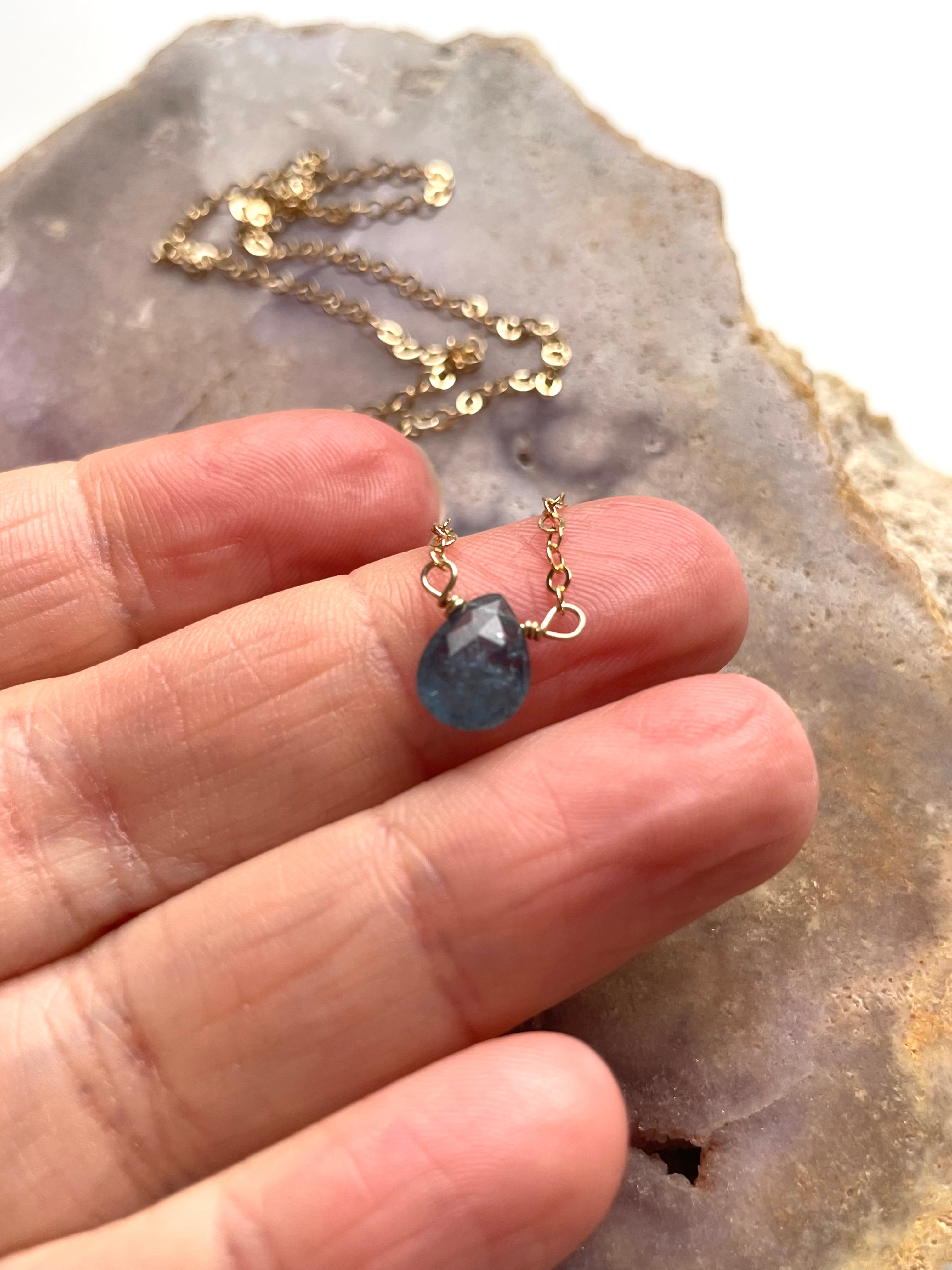 Dainty Moss Aquamarine Necklace - March Birthstone Jewelry for Women | Elegant Pendant Gift for Birthday, Anniversary & Mother's Day | Perfect for Everyday Wear & Special Occasions