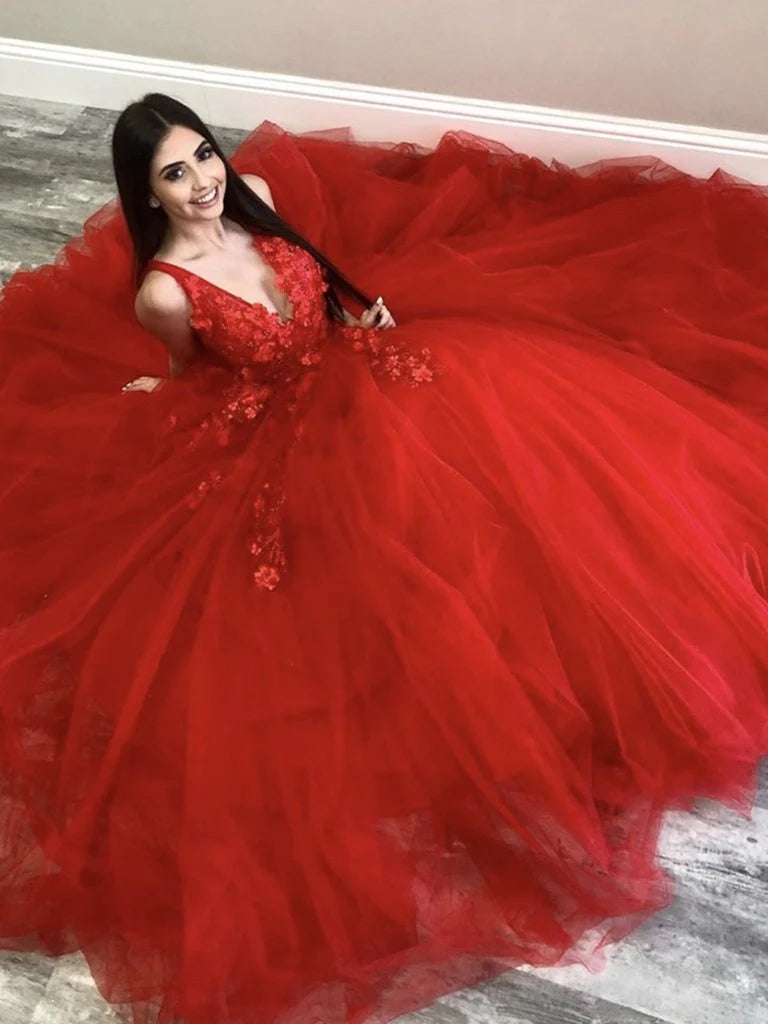 2025 Red Lace Floral A-Line Prom Dress with Tulle Skirt - V-Neck Long Evening Gown for Homecoming, Formal Dances & Special Occasions