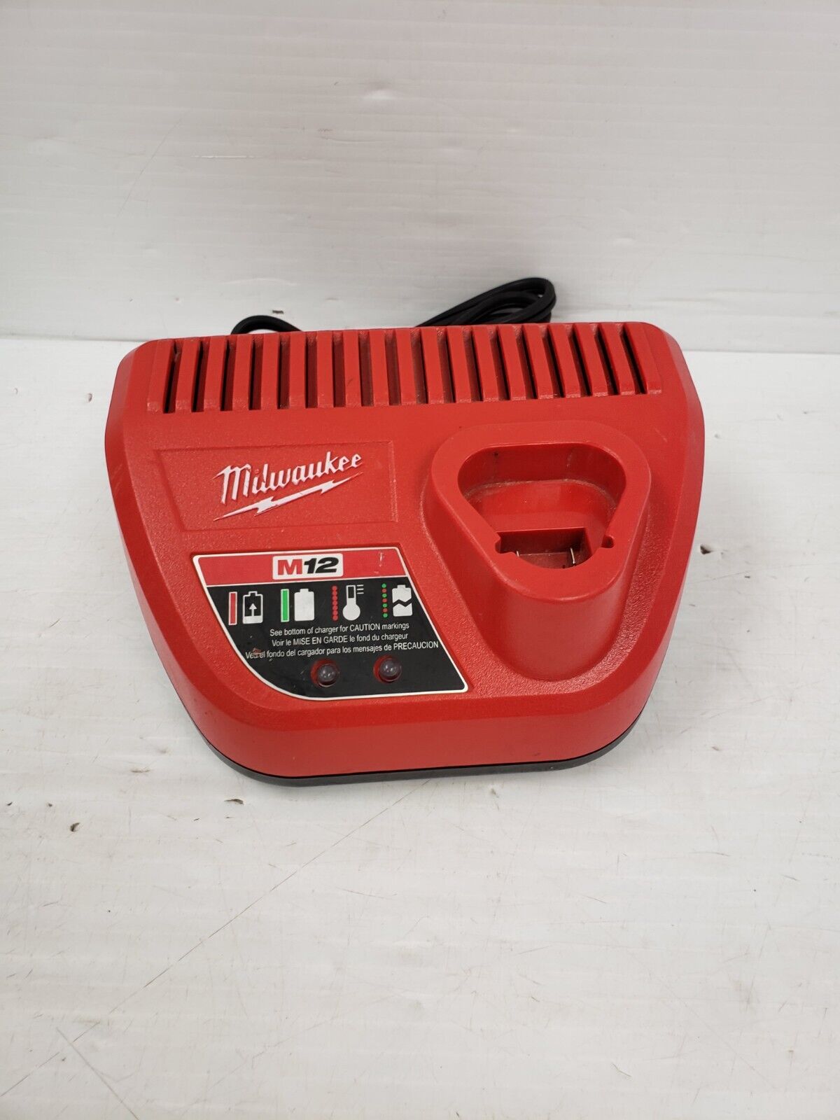 Milwaukee 48-59-2401 M18 & M12 Lithium-Ion Battery Charger - Fast Charging for Power Tools - Perfect for Construction Sites & DIY Projects