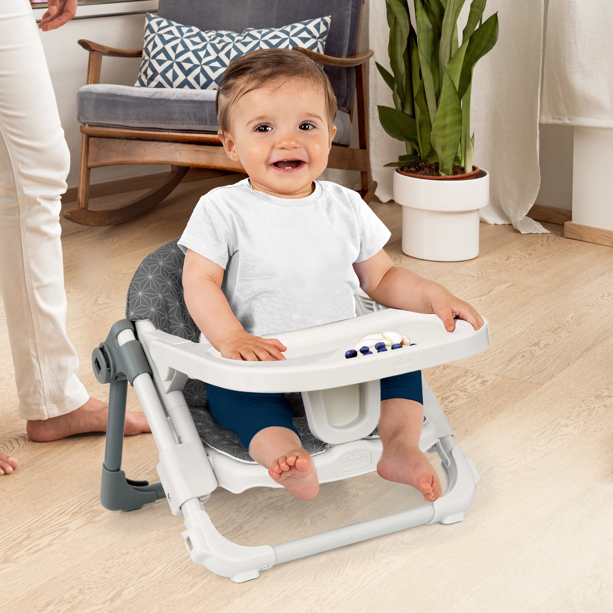 Chicco Take A Seat Booster Seat - Portable High Chair for Toddlers & Kids - Safe & Comfortable Dining Solution for Home, Travel & Restaurants