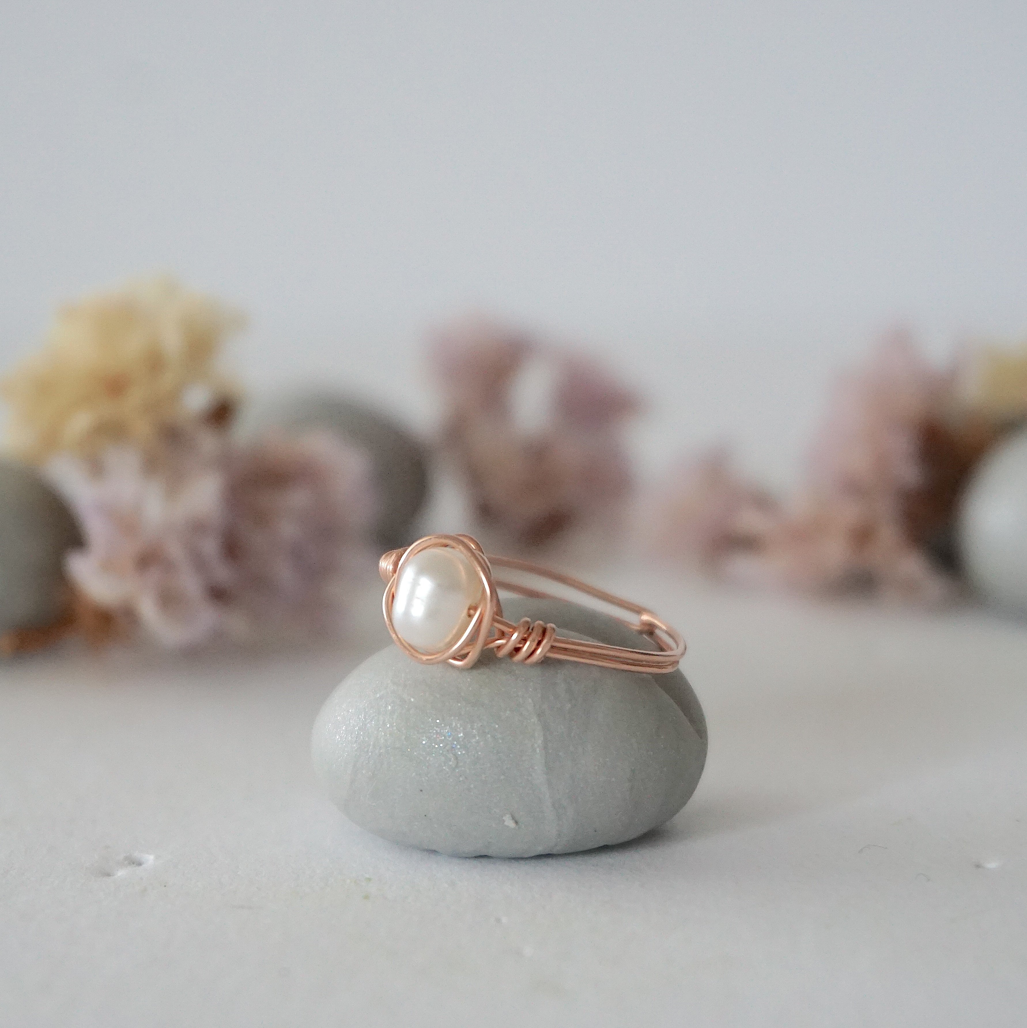 Elegant Rose Gold Classic Pearl Ring for Women - Perfect for Weddings, Anniversaries & Special Occasions