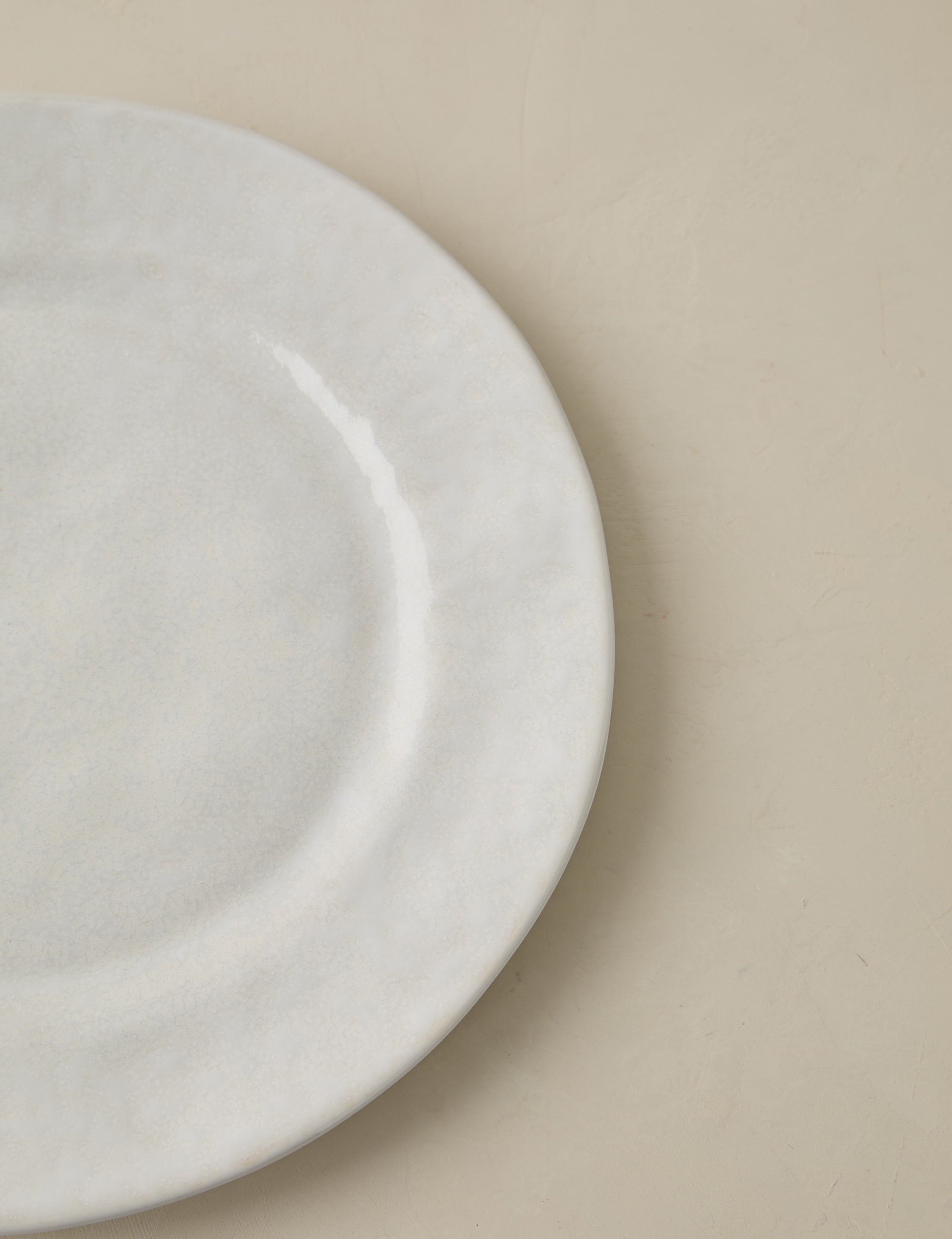 Geneva Stoneware Dinnerware Set - Elegant & Durable Ceramic Plates, Bowls & Mugs - Perfect for Family Dinners, Entertaining & Everyday Use