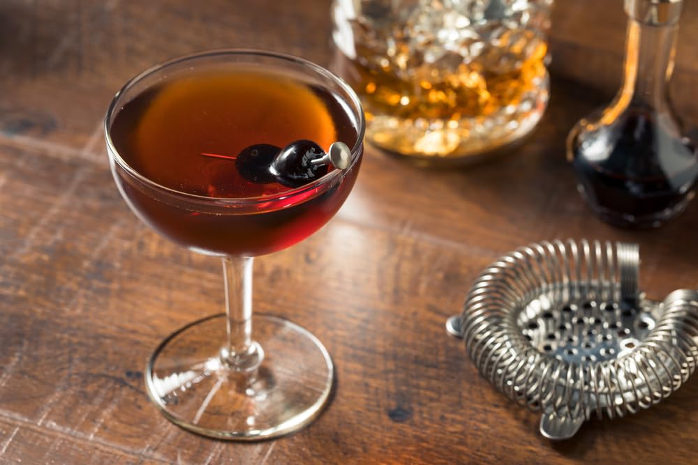 Premium Luxardo Gourmet Maraschino Cherries - 2.2 lbs Can (1000g) - Italian Cocktail Cherries for Martinis, Desserts & Baking - Perfect for Home Bars, Cocktail Parties & Gourmet Recipes