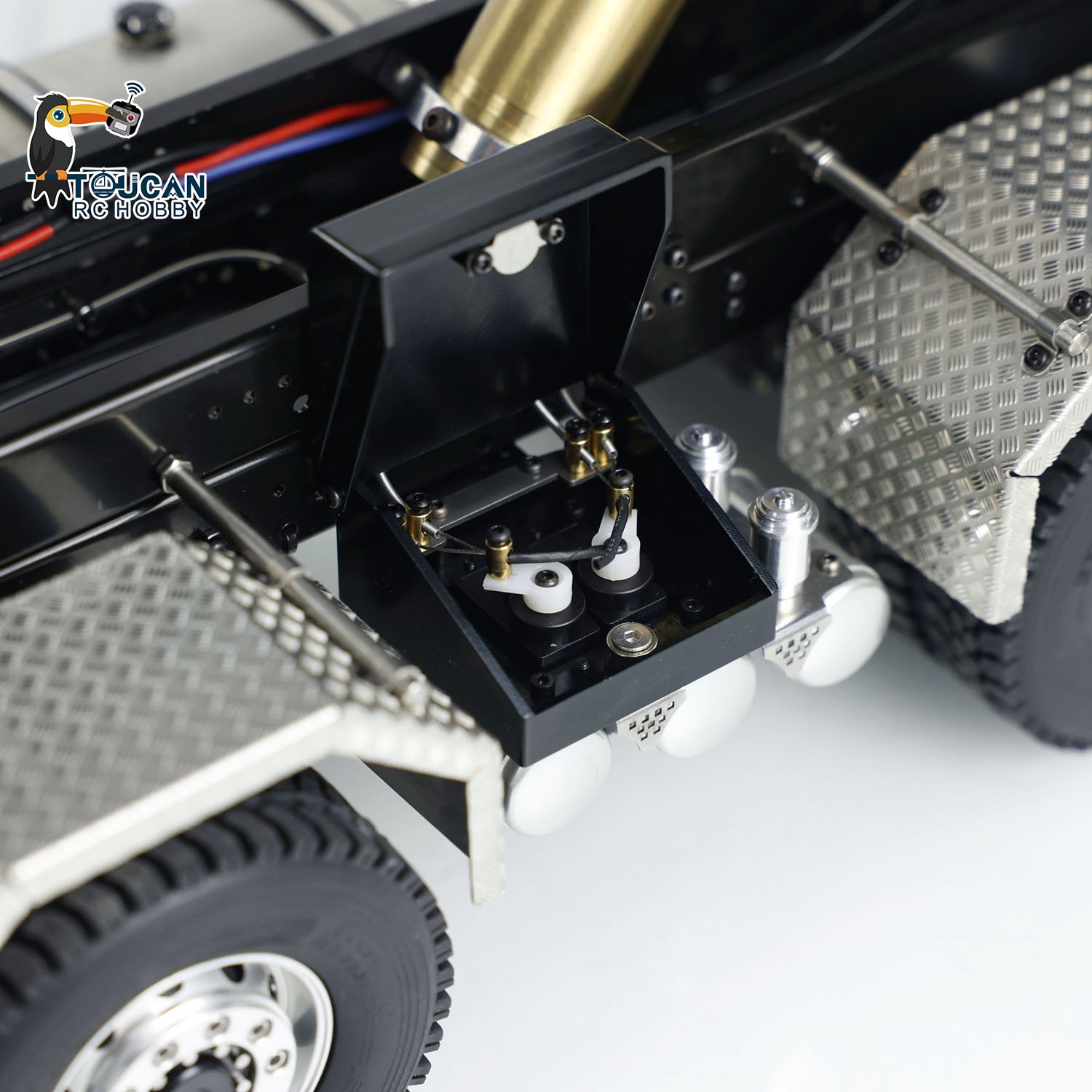 1:14 Scale Hydraulic 8x8 RC Tipper Truck - Metal Cabin Shell with Differential Lock, 2-Speed Transmission, Sound & Light Effects - Ready-to-Run Radio Control Dump Truck for Construction Site Play, Off-Road Adventure and RC Hobby Enthusiasts