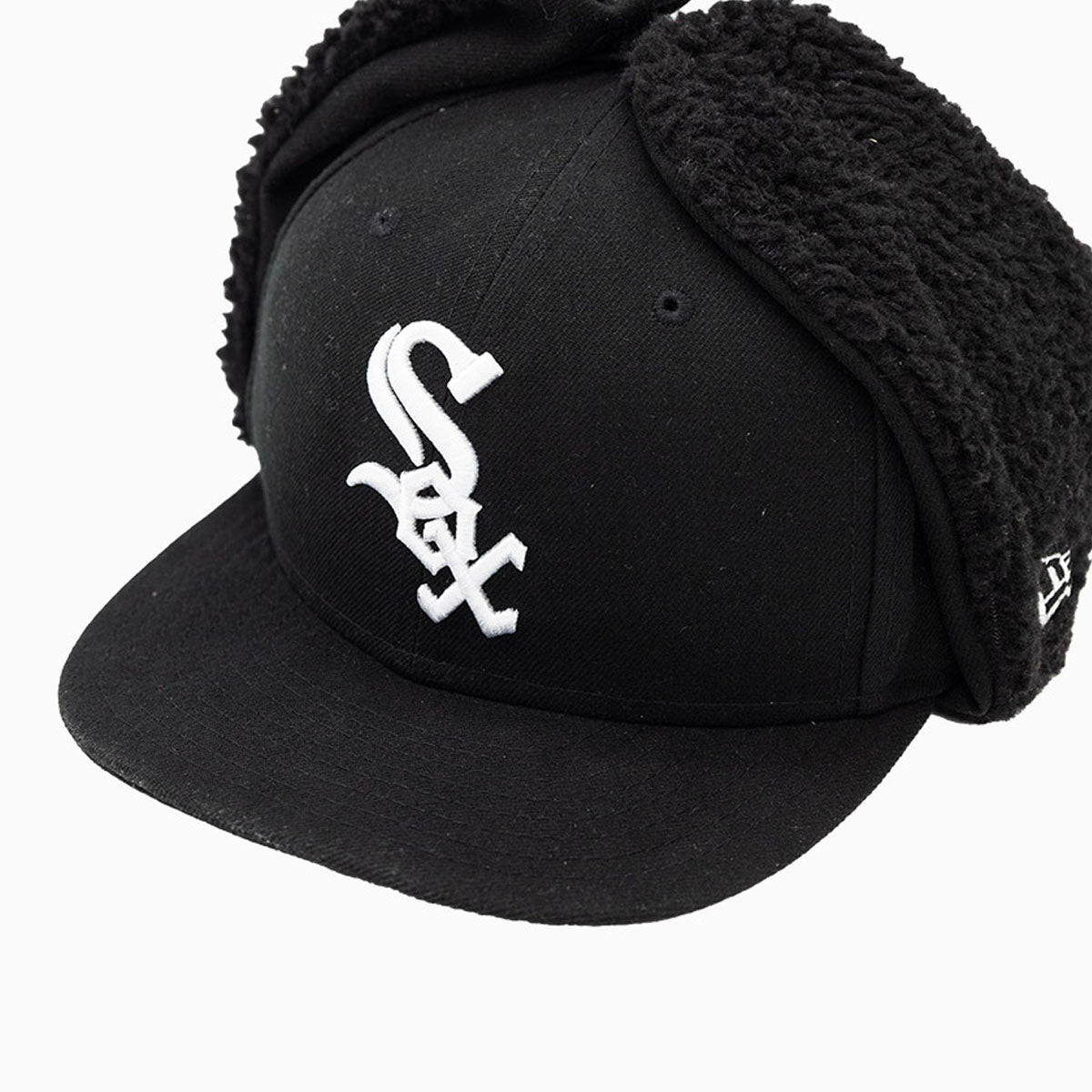 Chicago White Sox MLB 59FIFTY Fitted Hat for Men - Official Licensed Baseball Cap with Dog Ear Design - Perfect for Games, Fan Gear & Streetwear Fashion