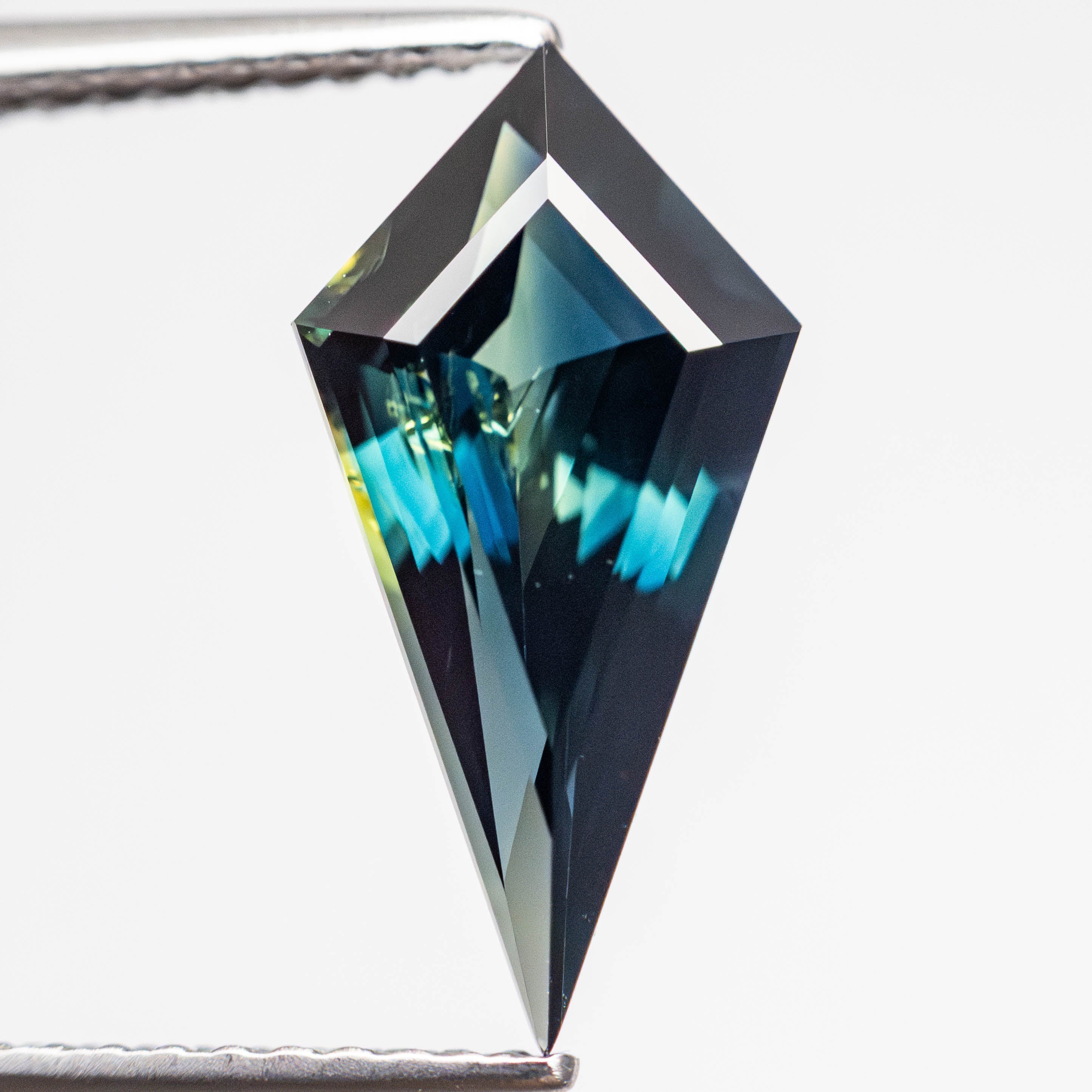 2.55ct Natural Blue Kite Step Cut Sapphire Gemstone - 14.81x7.47x4.31mm for Jewelry Making, Engagement Rings & Unique Gifts
